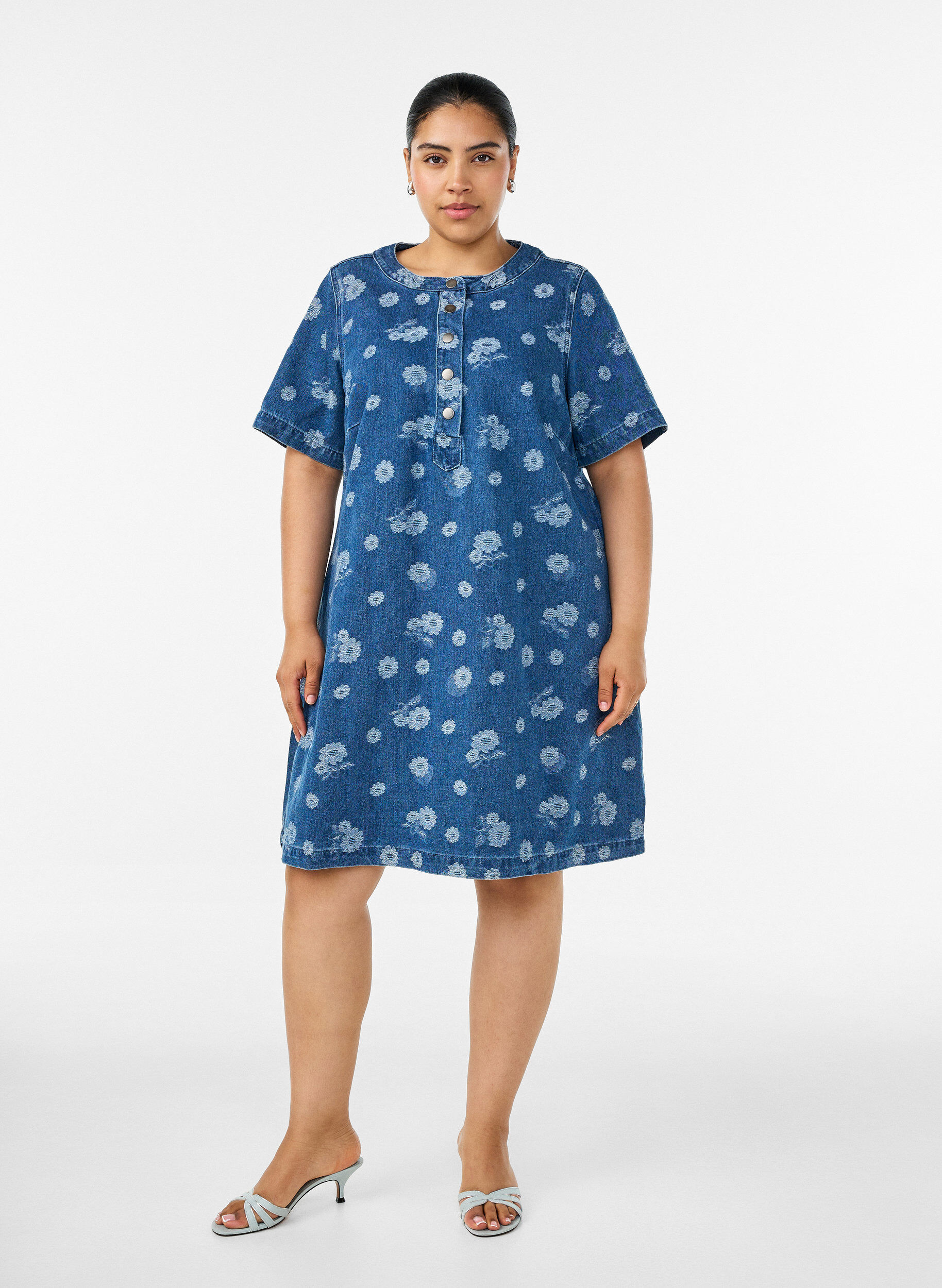 ZizziA-lijn denimjurk met bloemenpatroon, Blauw, Model image number 1