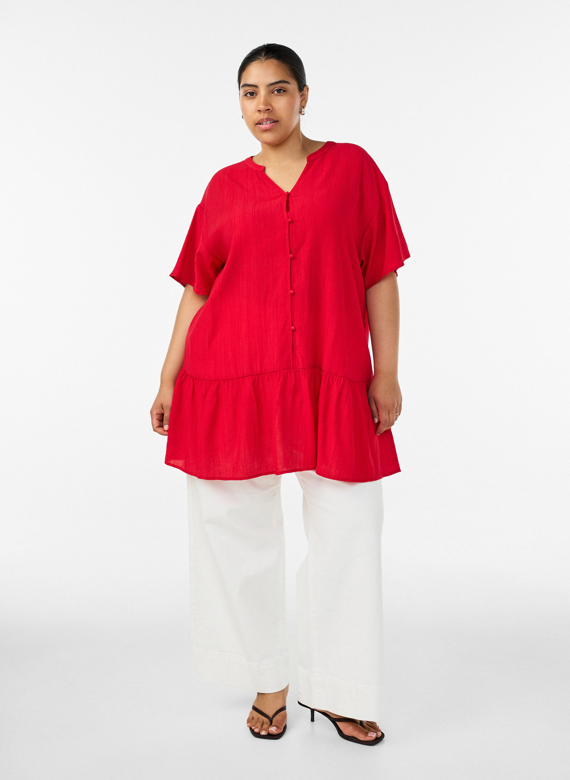 ZizziLosse tuniek met gekreukte structuur en rucherand, Rood, Model image number 1