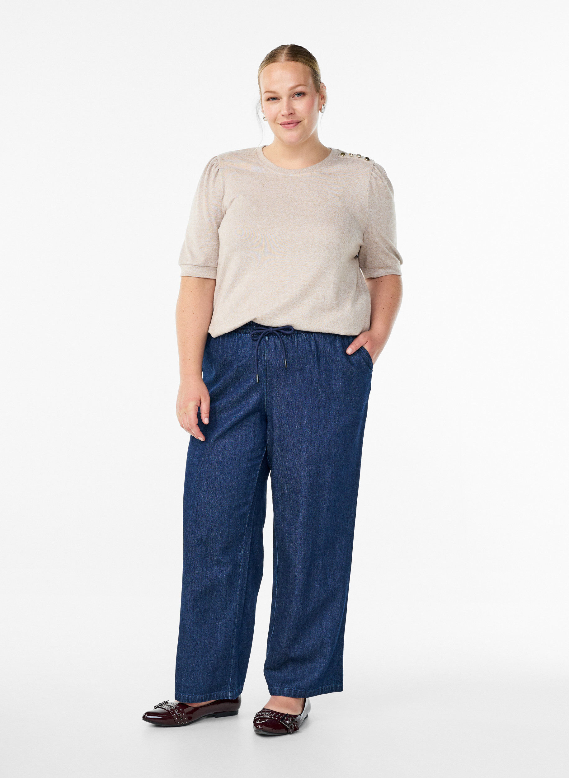 ZizziBlouse met knoopdetail en korte pofmouwen, Beige, Model image number 1