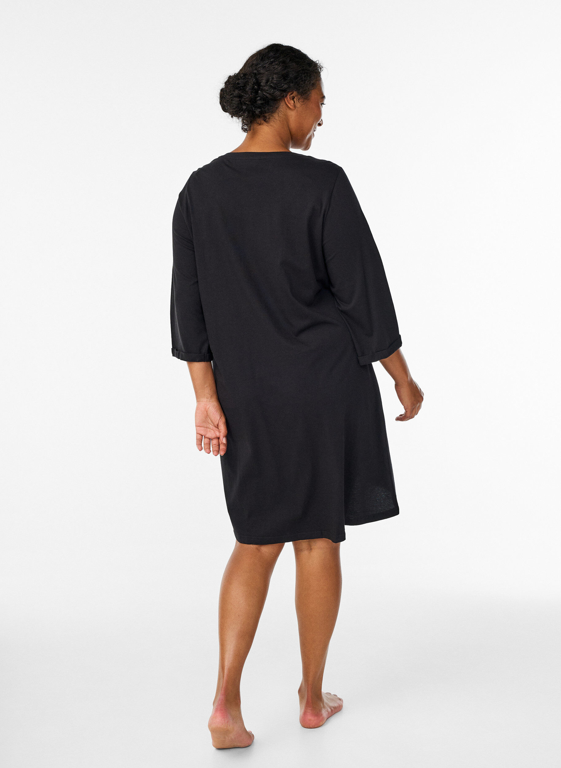 Zizzi Chemise de nuit en coton bio &agrave; motif de No&euml;l, Noir, Model image number 2