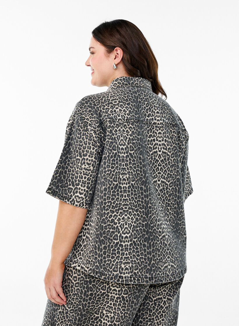 Denimshirt met luipaardprint en korte mouwen, Leopard Denimshirt met luipaardprint en korte mouwen, Leopard, Model