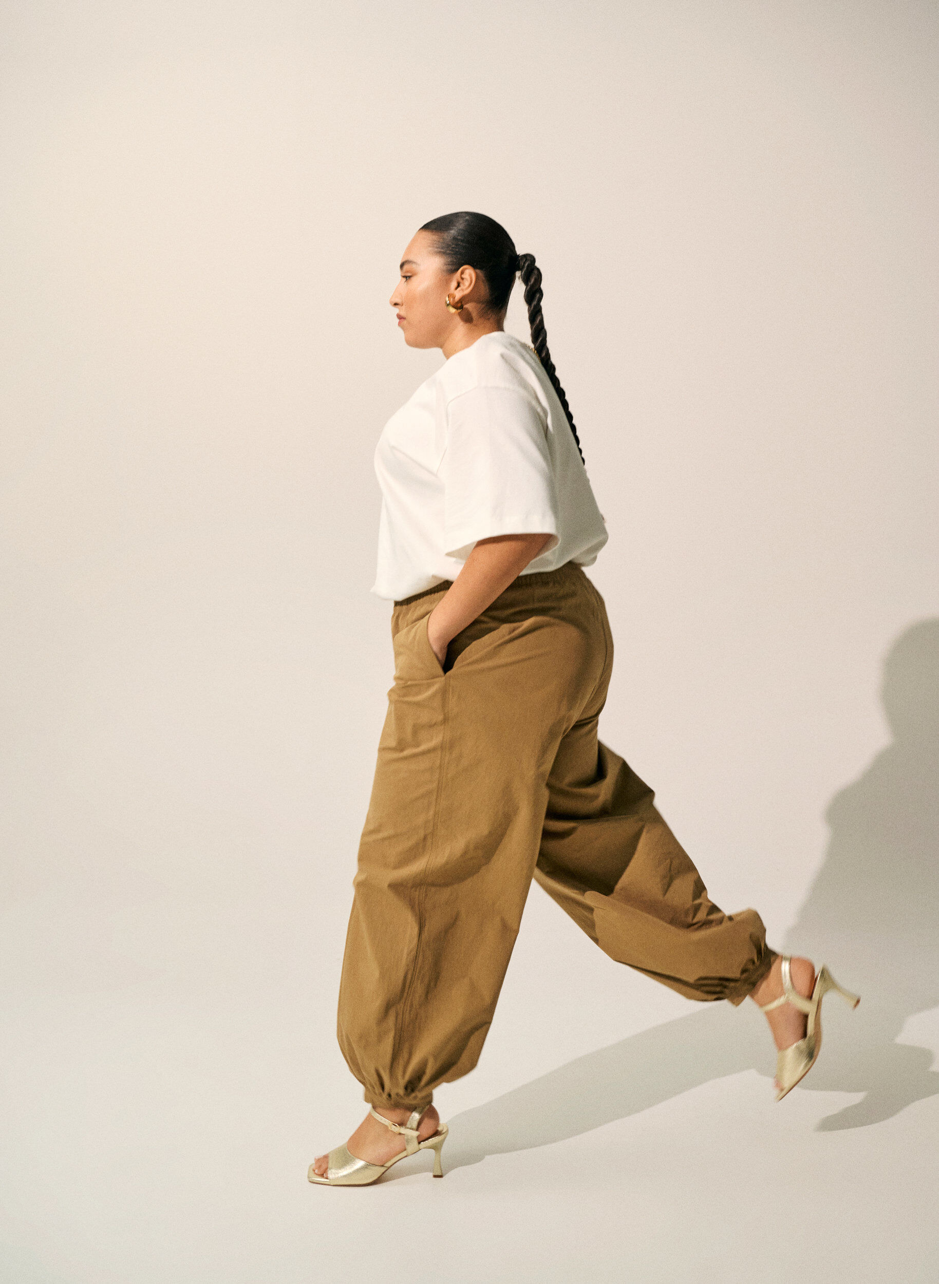 ZizziPumps met een open teen en vierkante neus, Goud, Image image number 0