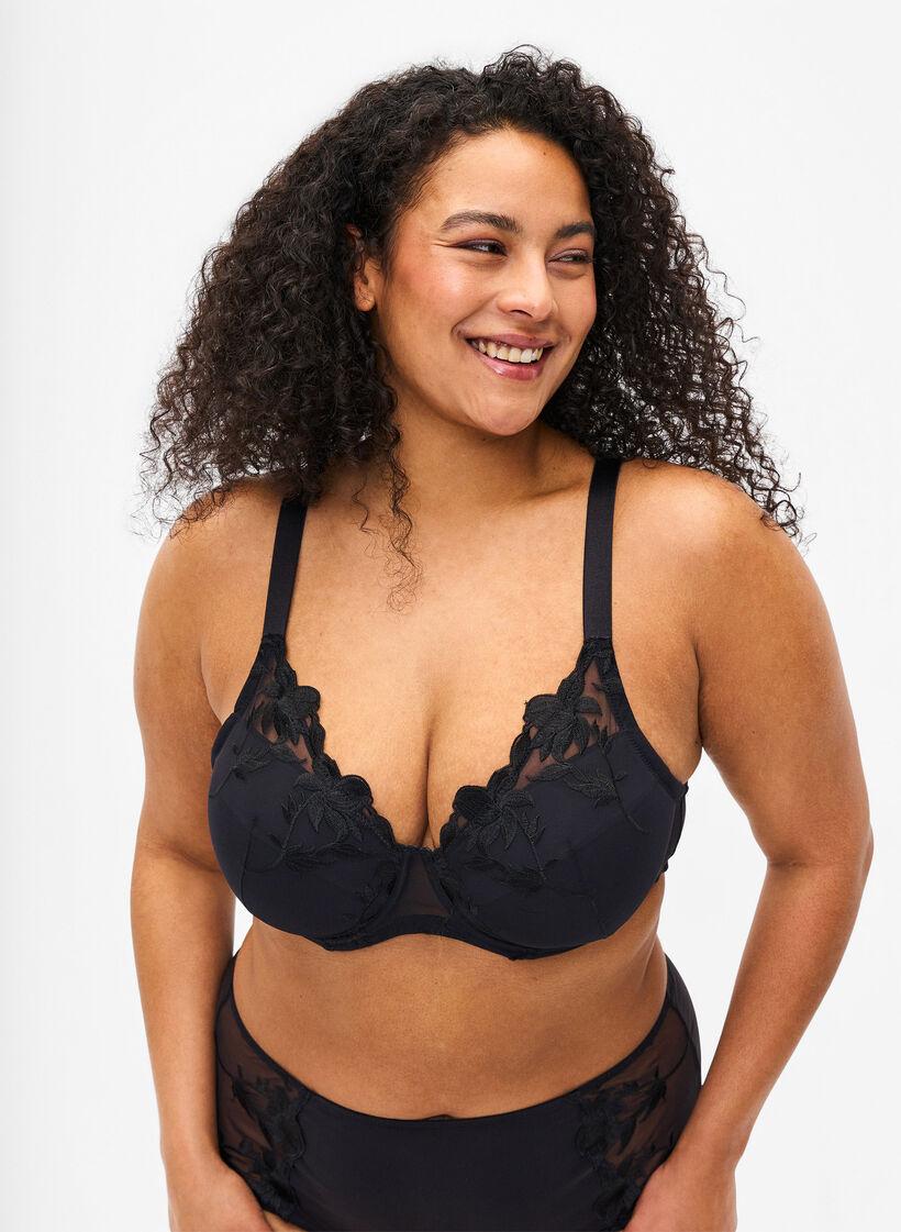 Gewatteerde beugelbeha met borduursel, Zwart, Model image number 0