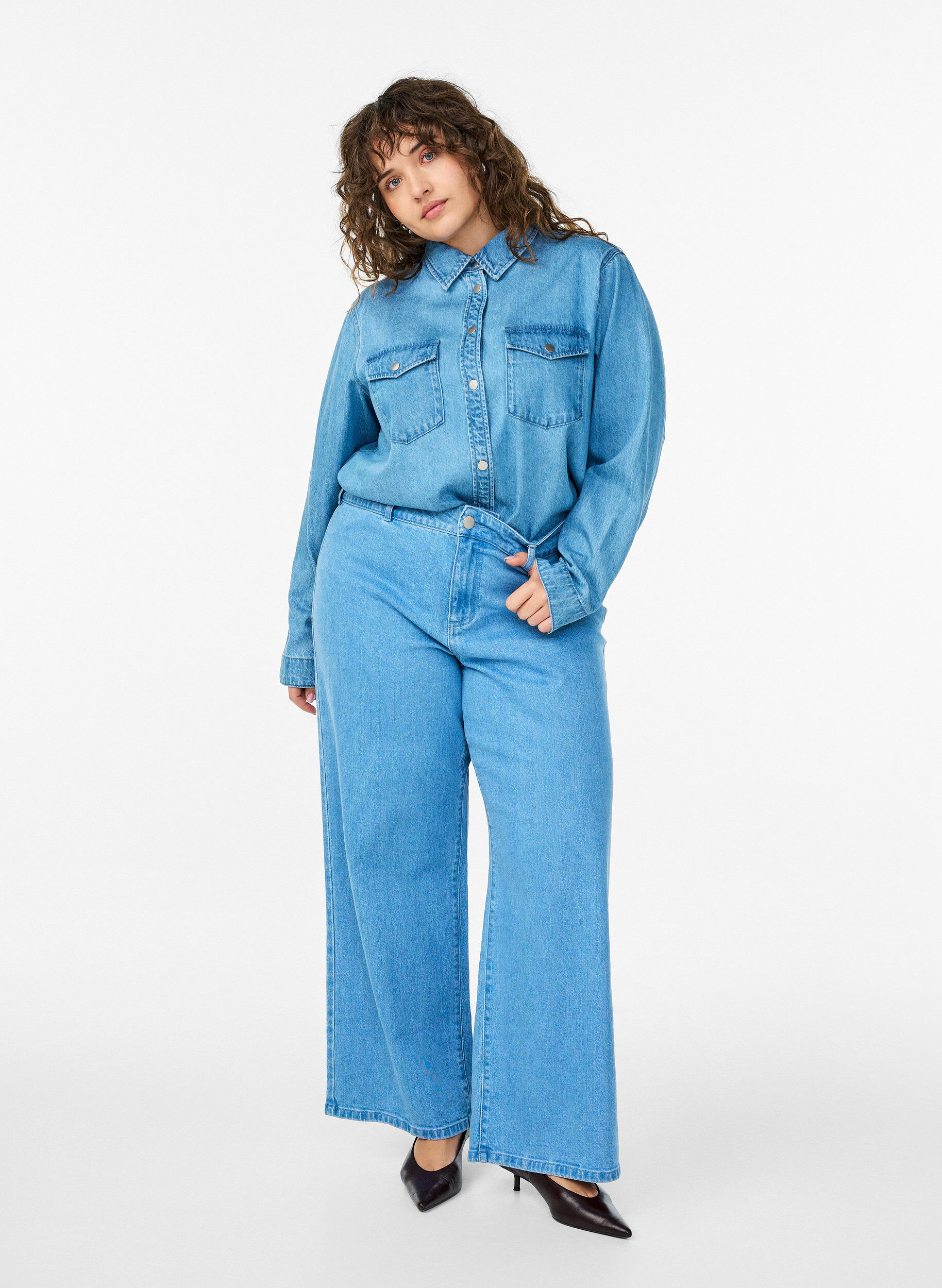 ZizziSpijkerblouse met borstzakken, Blauw, Model image number 1