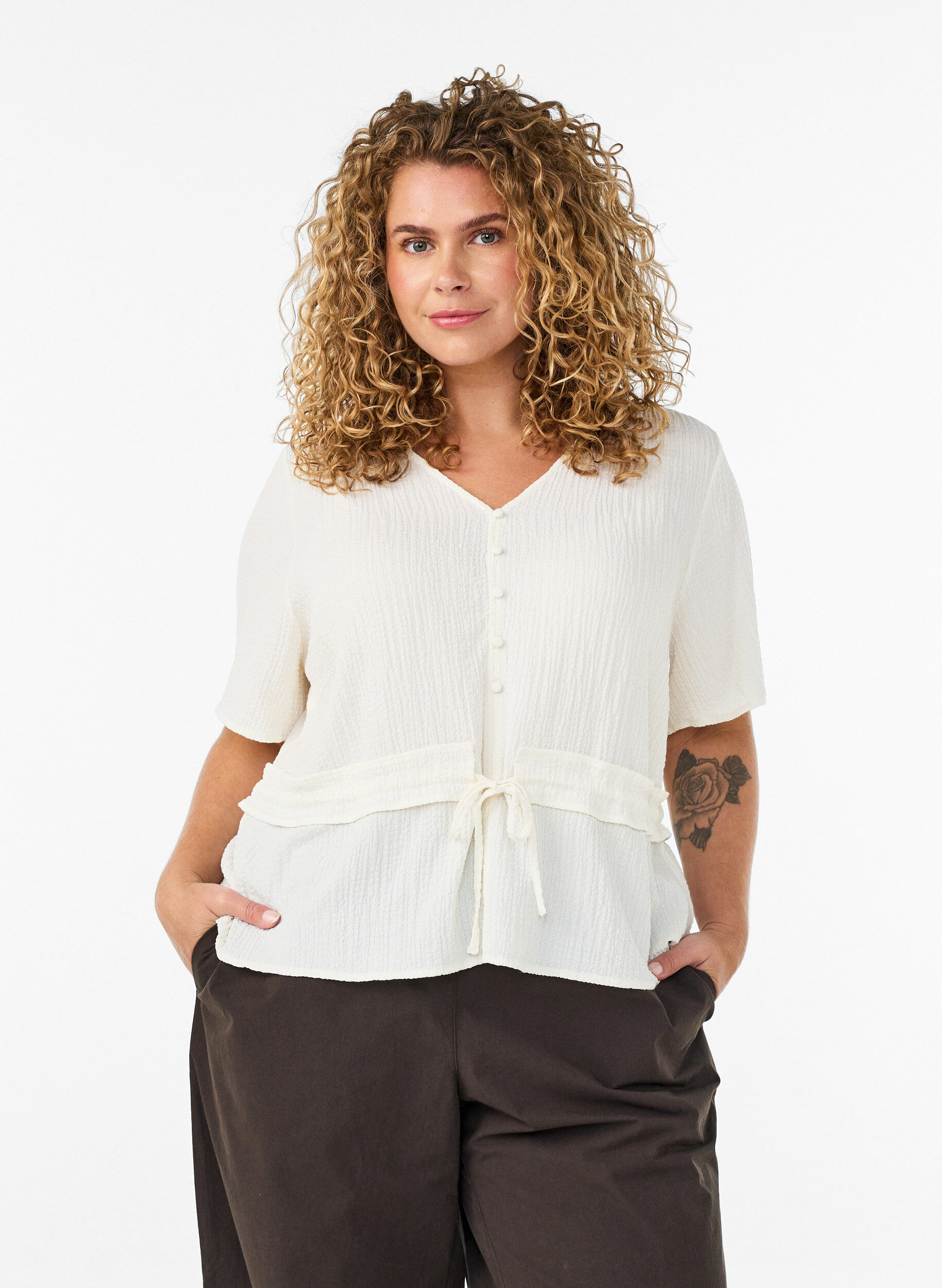 Blouse met textuur en een strik in de taille, Vanille, Model