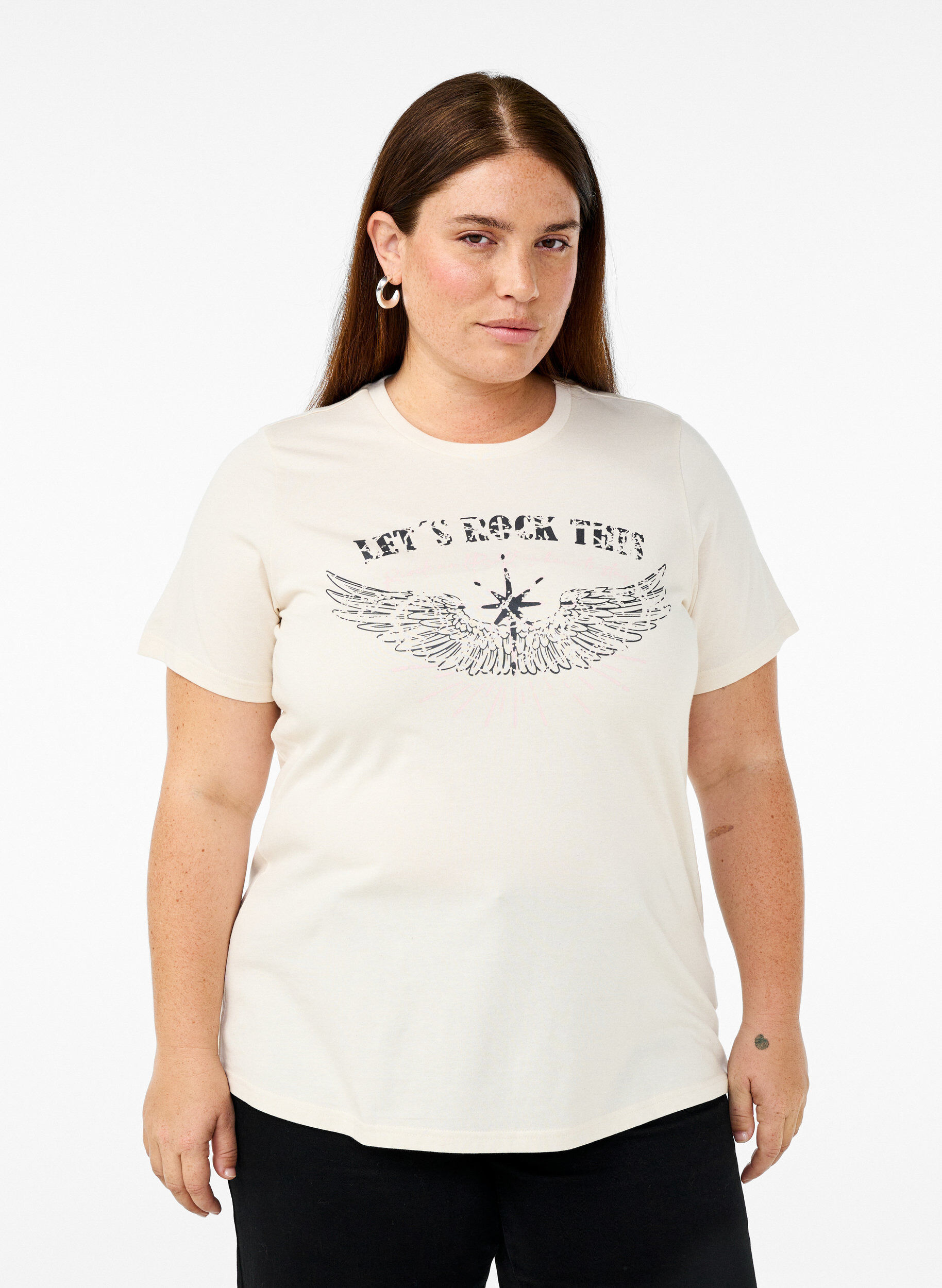 Organisch katoenen T-shirt met print op de voorkant, Vanille, Model
