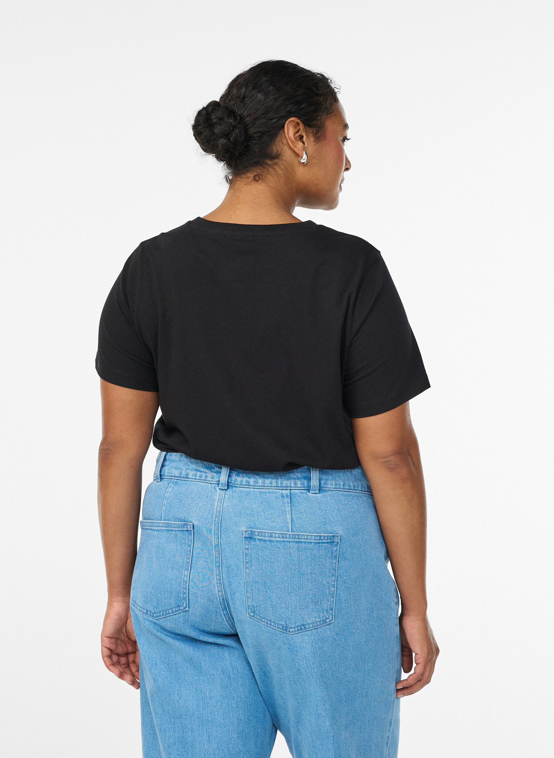 ZizziKatoenen T-shirt met decoratief detail vooraan, Zwart, Model image number 2