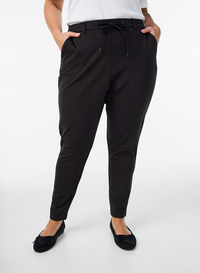 Cropped Maddison broek, Zwart, Model image number 2