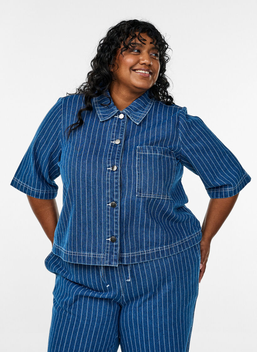 Gestreept denim shirt met korte mouwen, Blue Denim Stripe, Model