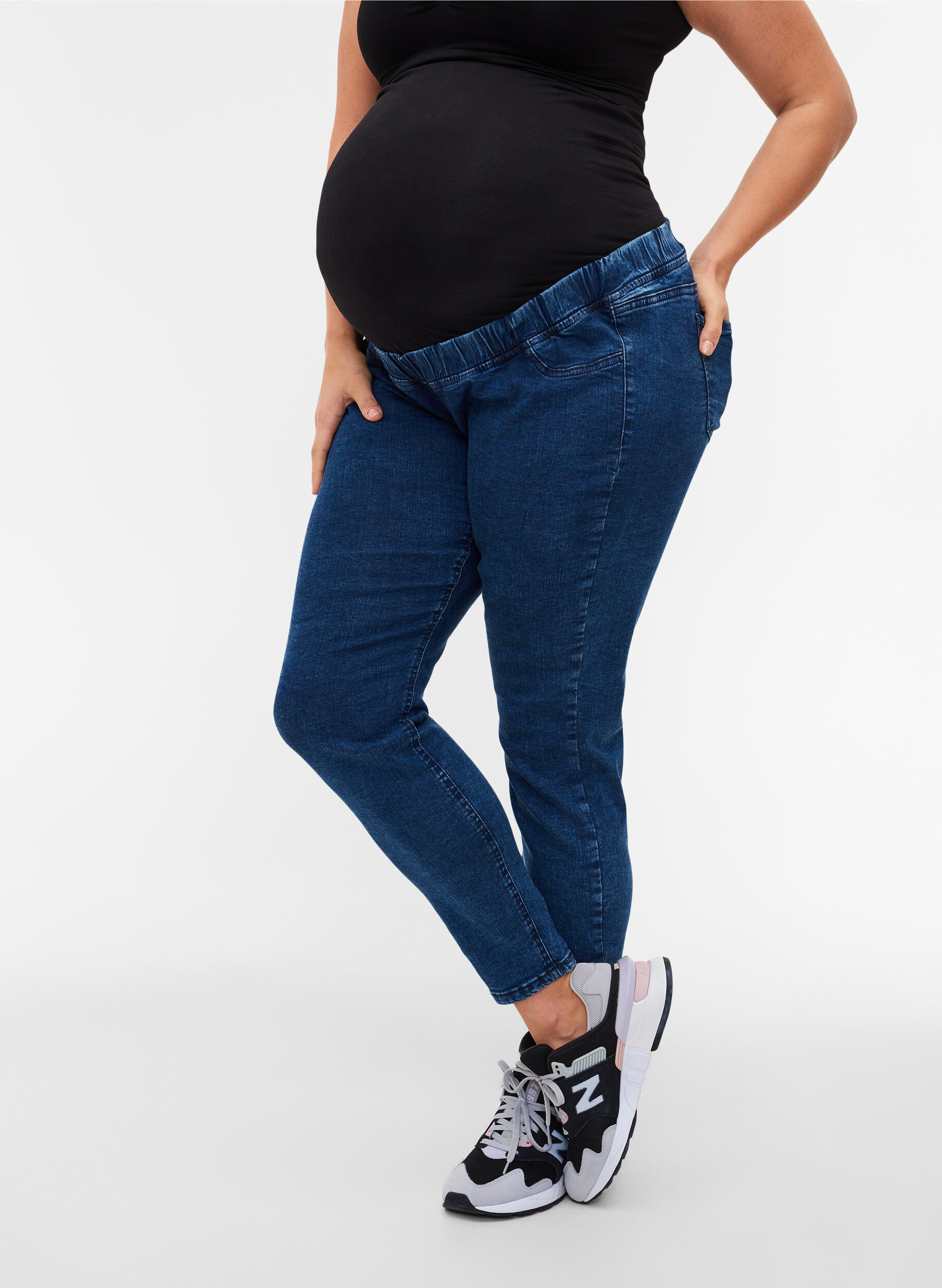 ZizziZwangerschapsjegging met achterzakken, Dark blue, Model image number 1