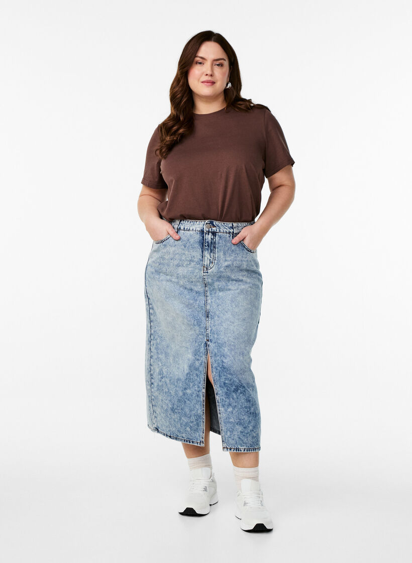Denim maxi rok met een voorsplit, Blue Denim washed, Model