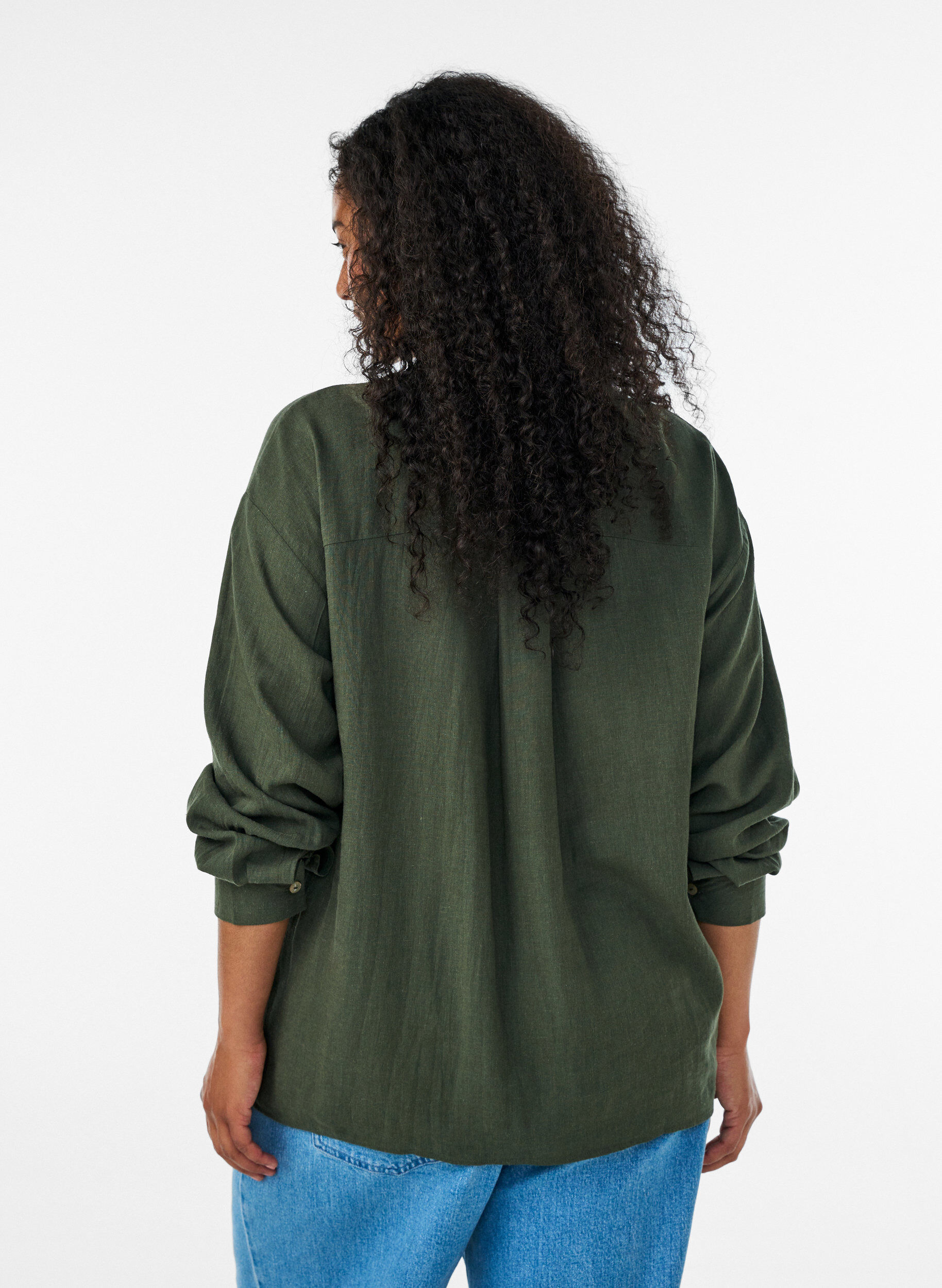 ZizziBlouse in linnen en viscose met V-hals, Groen, Model image number 2