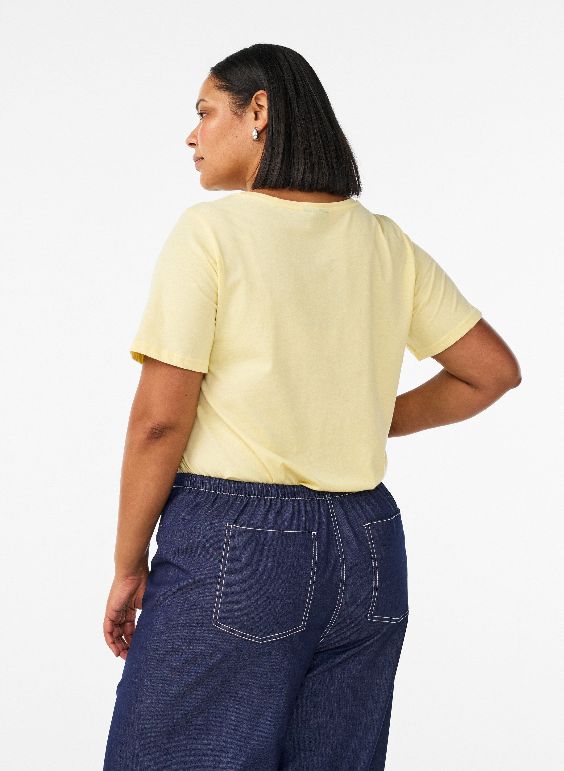 Zizzi T-shirt imprim&eacute;, Jaune, Model image number 2