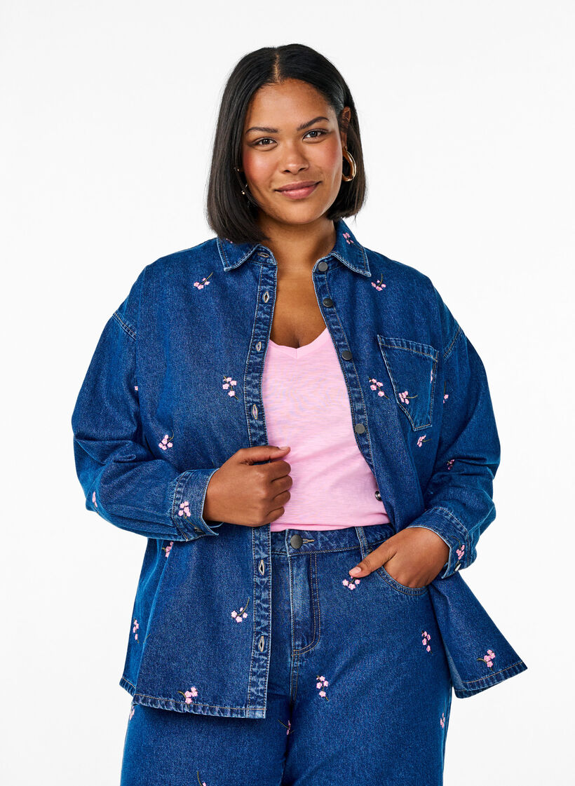 Denim shirt met geborduurde bloemen, B. D. Pink Flower, Model