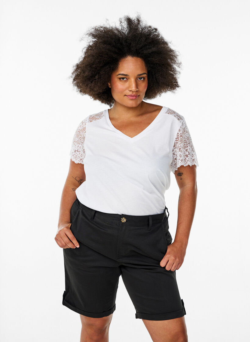 Chino shorts met zakken, Zwart, Model image number 0