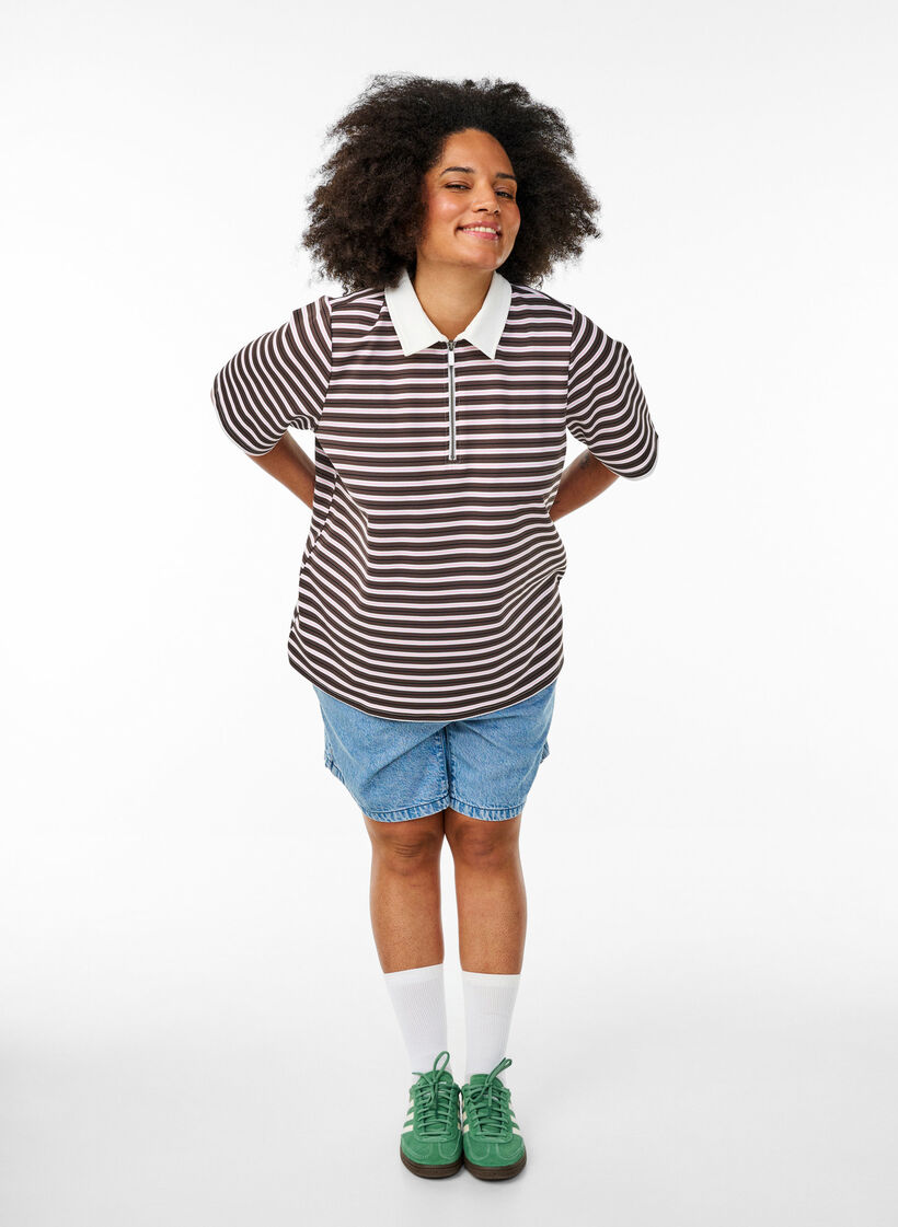 Gestreept poloshirt met korte mouwen en rits, Bruin, Model image number 1