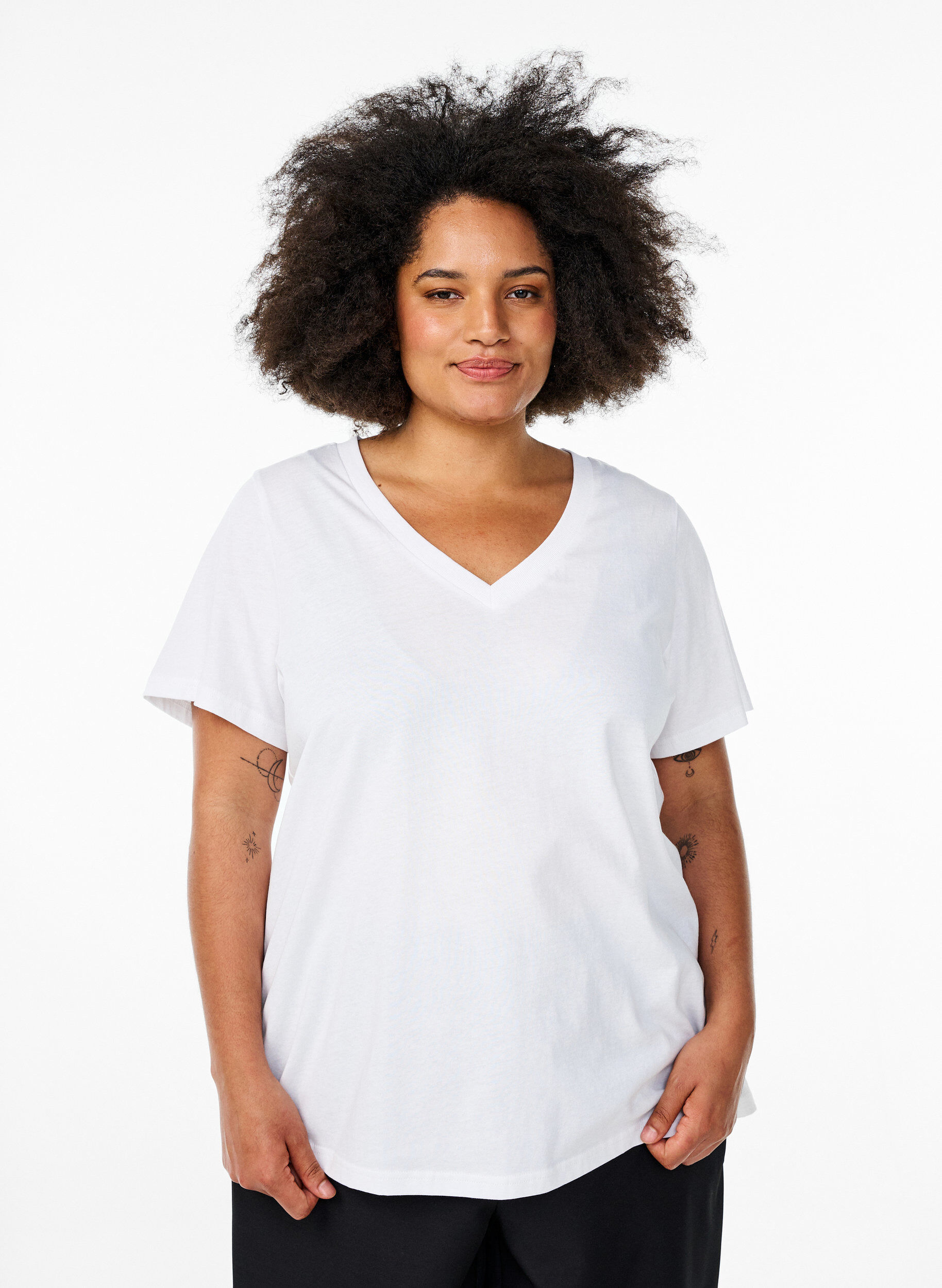Basis T-shirt van katoen met een V-hals, Wit, Model