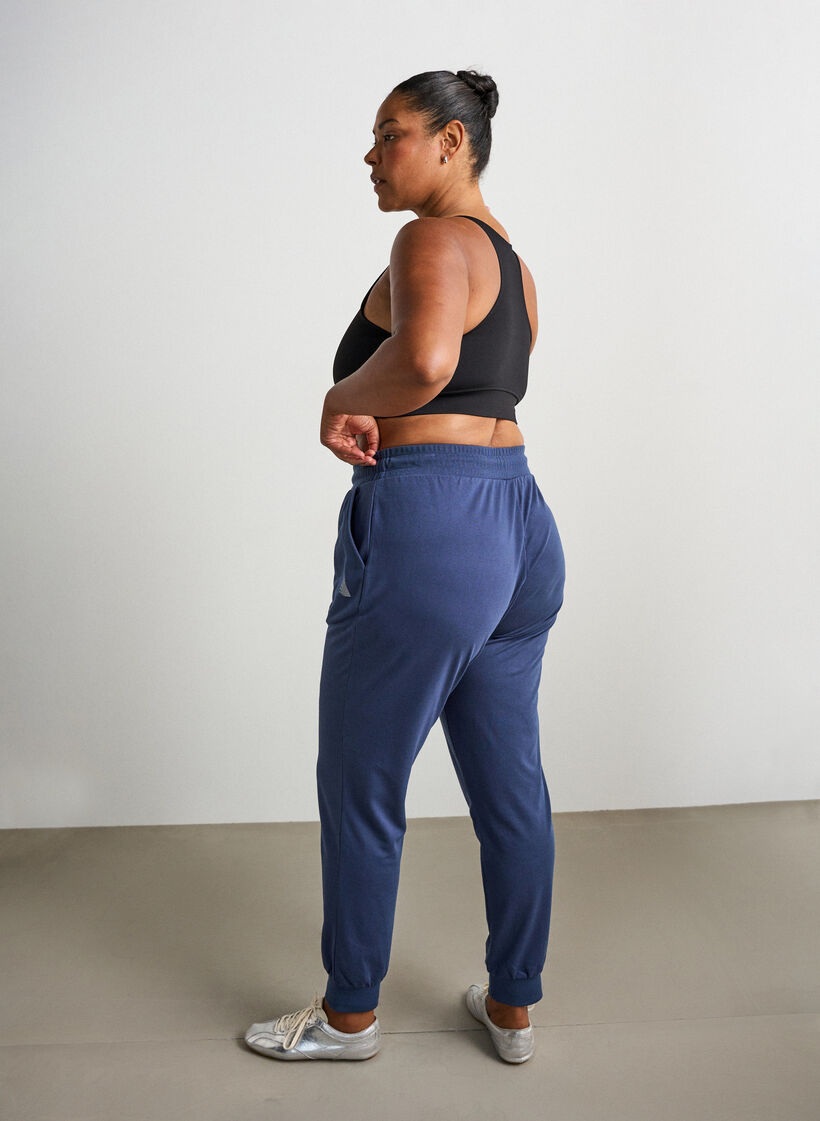 Losse trainingsbroek met zakken, Blauw, Model image number 1