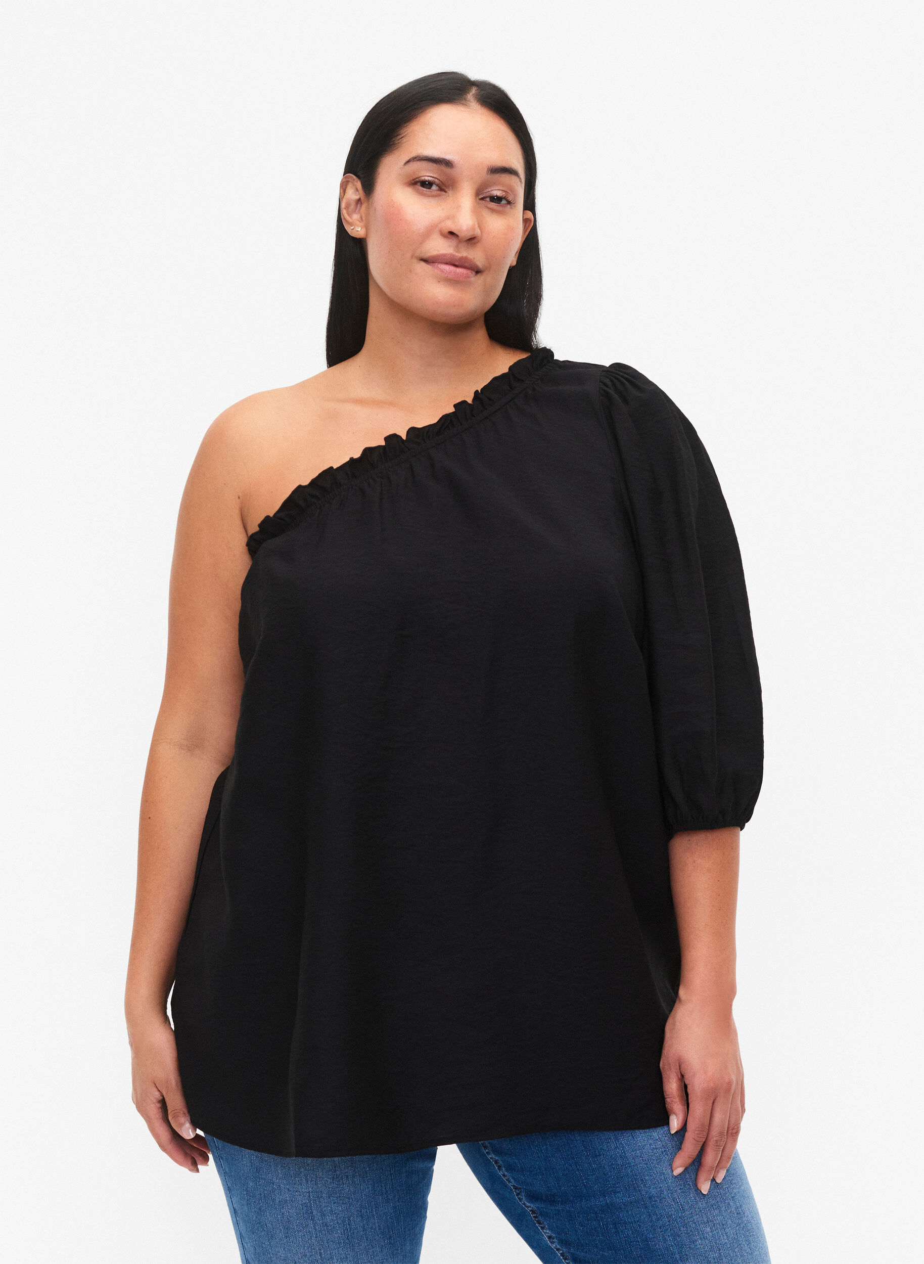 One-shoulder blouse in viscose, Zwart, Model