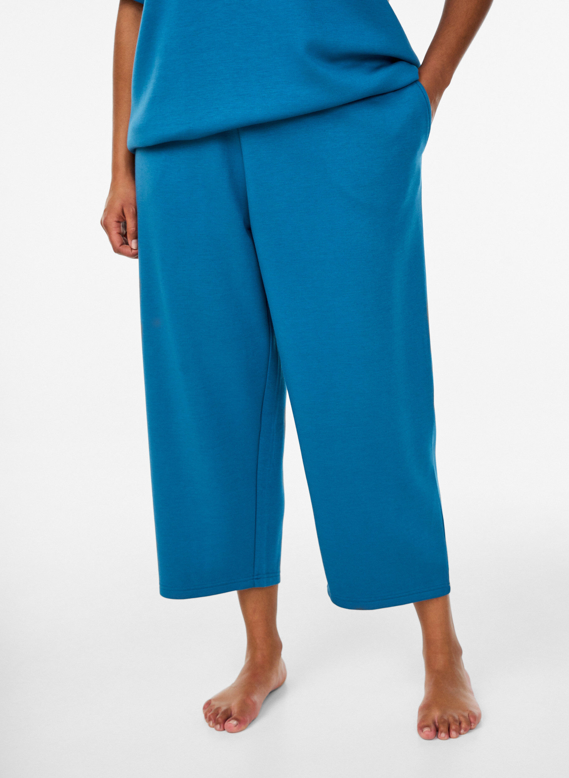 Zizzi7/8 modal mix broek met zakken, Blauw, Model image number 2