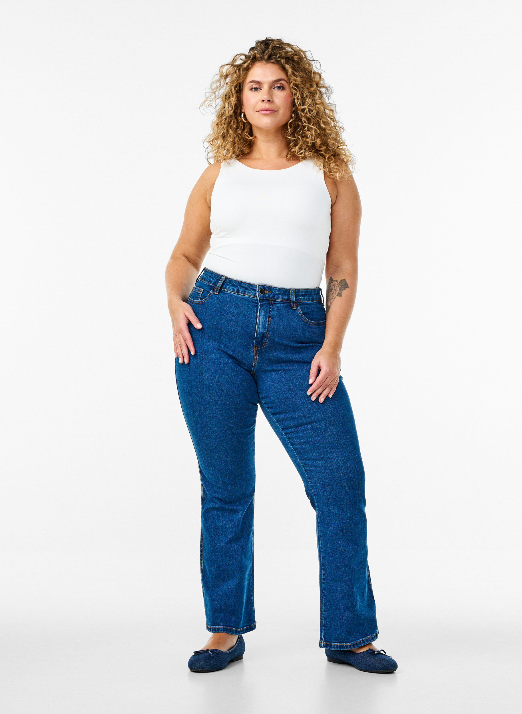 Ellen bootcut jeans met hoge taille, Blauw, Model