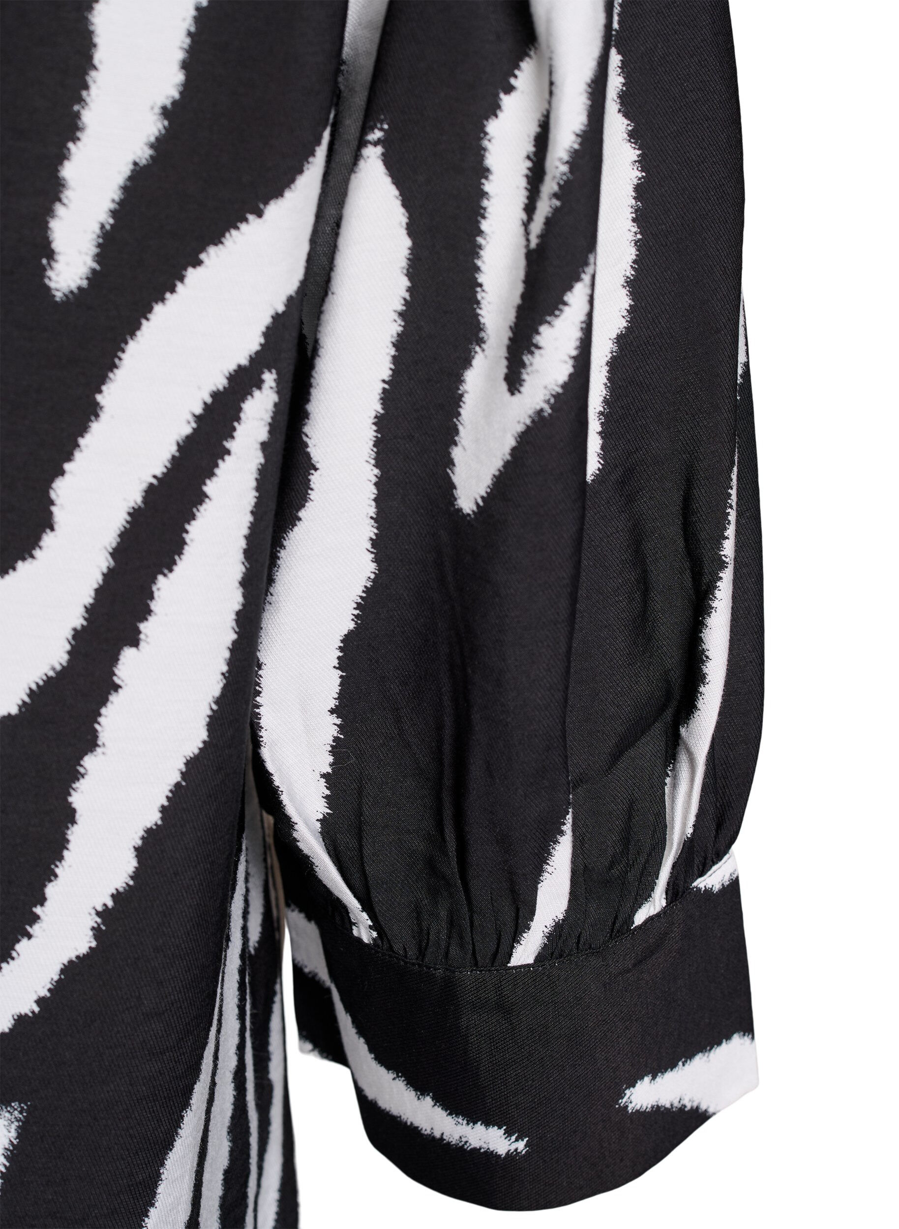 ZizziBlouse met smock en lange mouwen, Zwart, Packshot image number 3