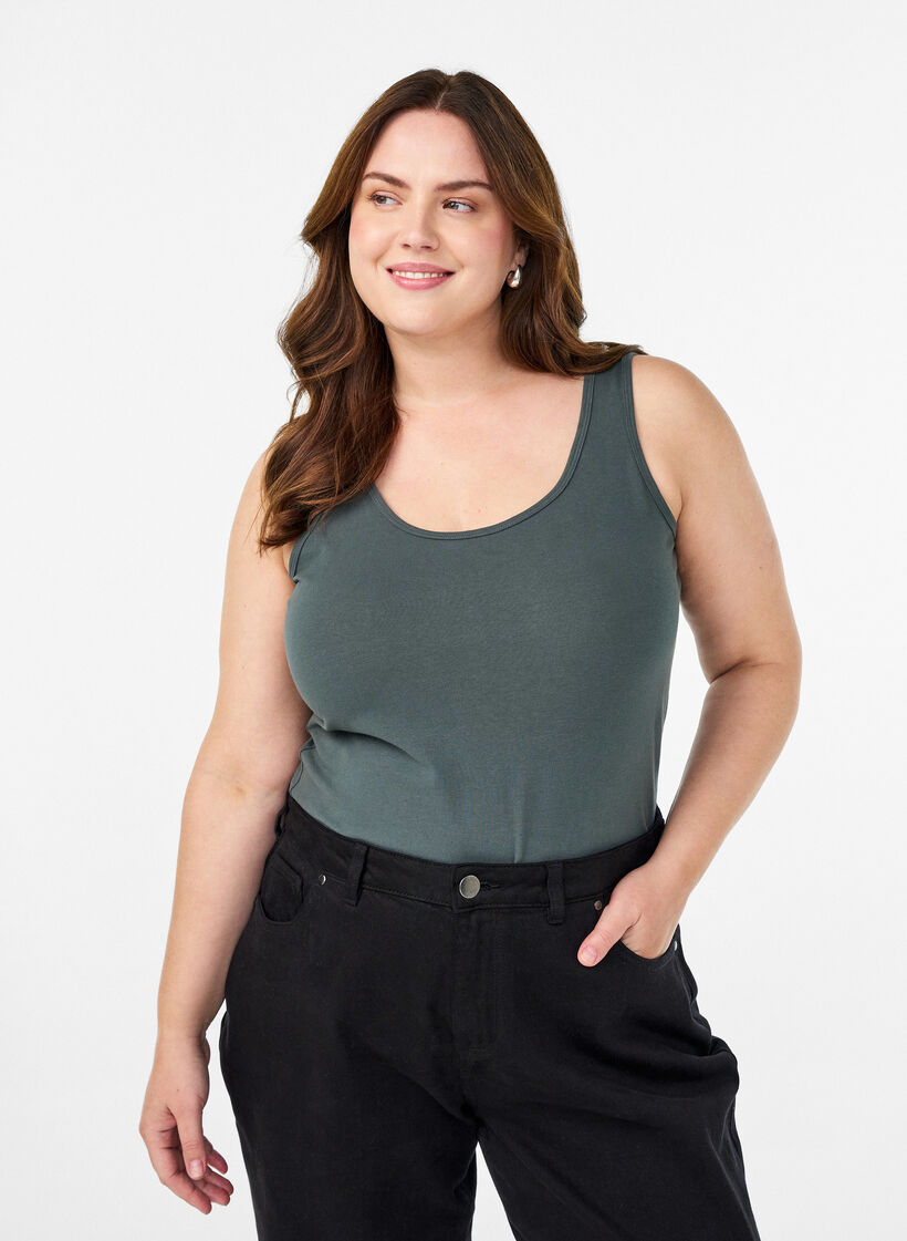 Solide kleur basis top in katoen, Groen, Model image number 0