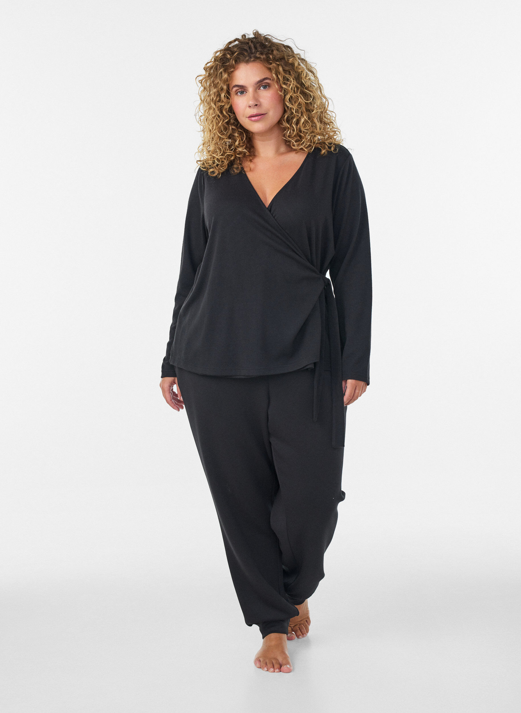 ZizziJersey wikkelblouse met een striksluiting, Zwart, Model image number 1