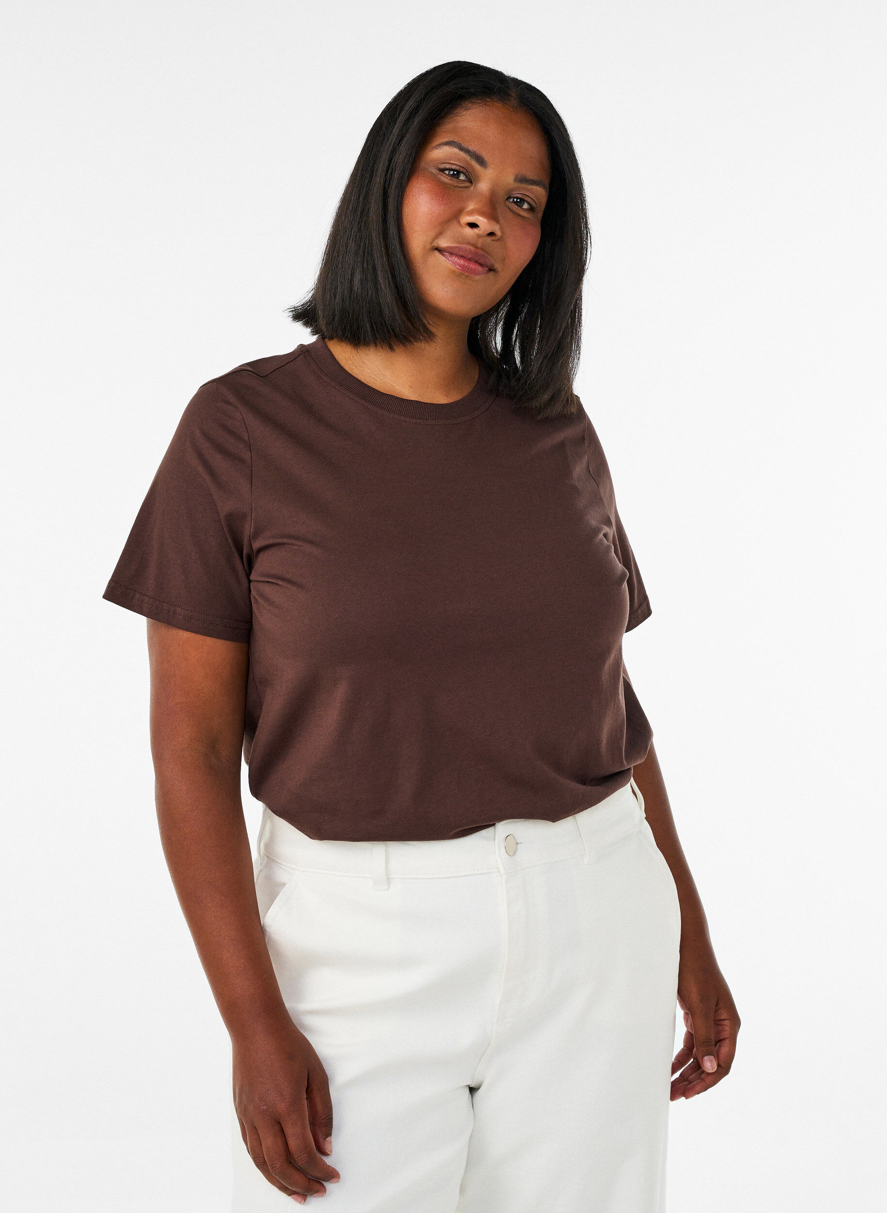 Basic katoenen T-shirt met ronde hals, Bruin, Model