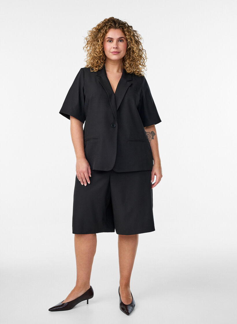 Losse Bermuda-shorts met hoge taille, Zwart, Model image number 1