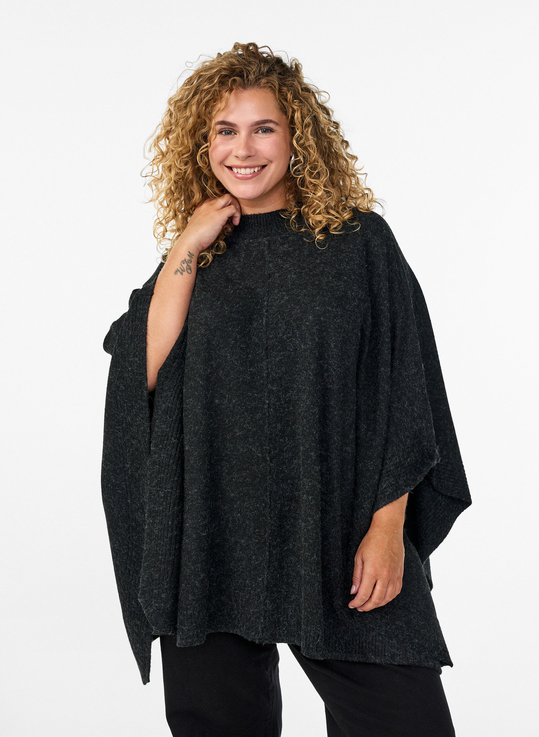 Poncho met geribde details en een ronde hals, Grijs, Model