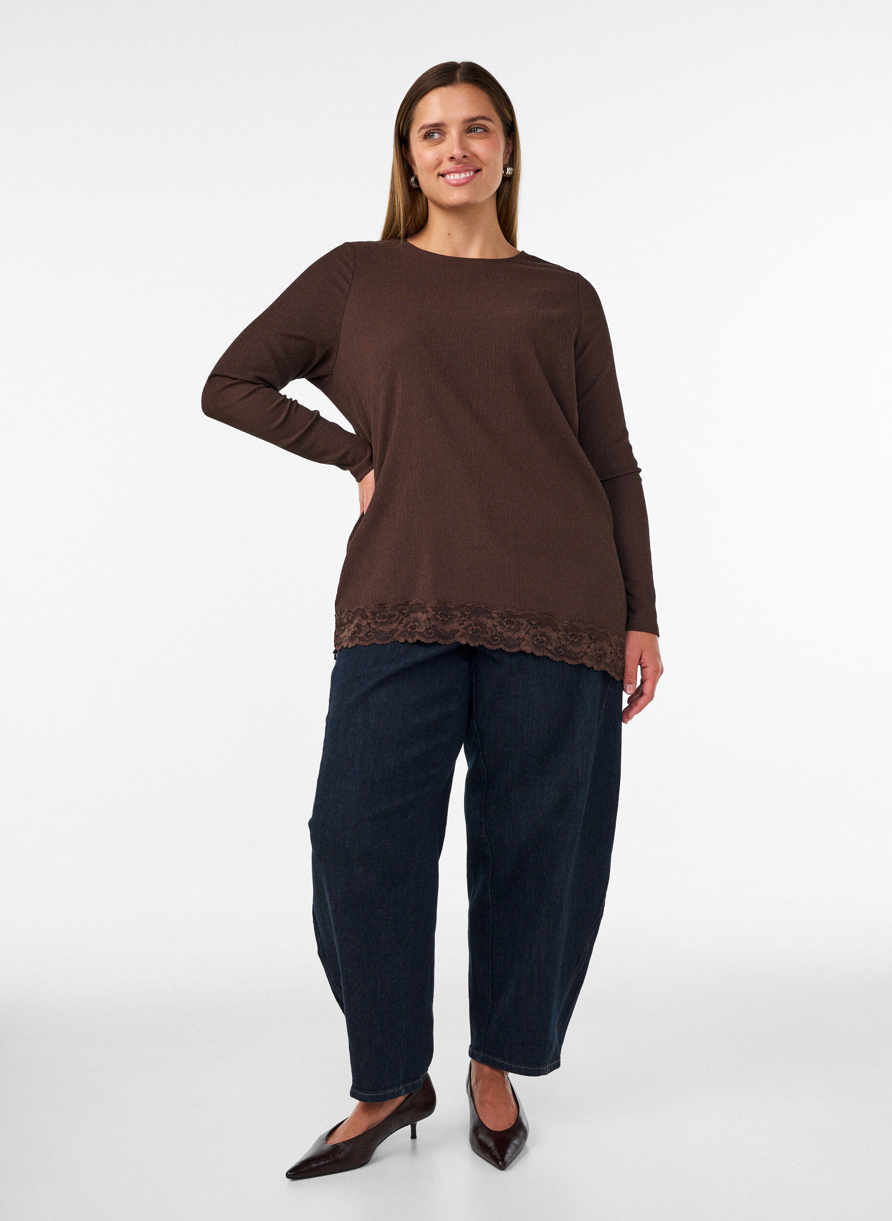 ZizziJersey blouse met asymmetrische kanten rand, Bruin, Model image number 1