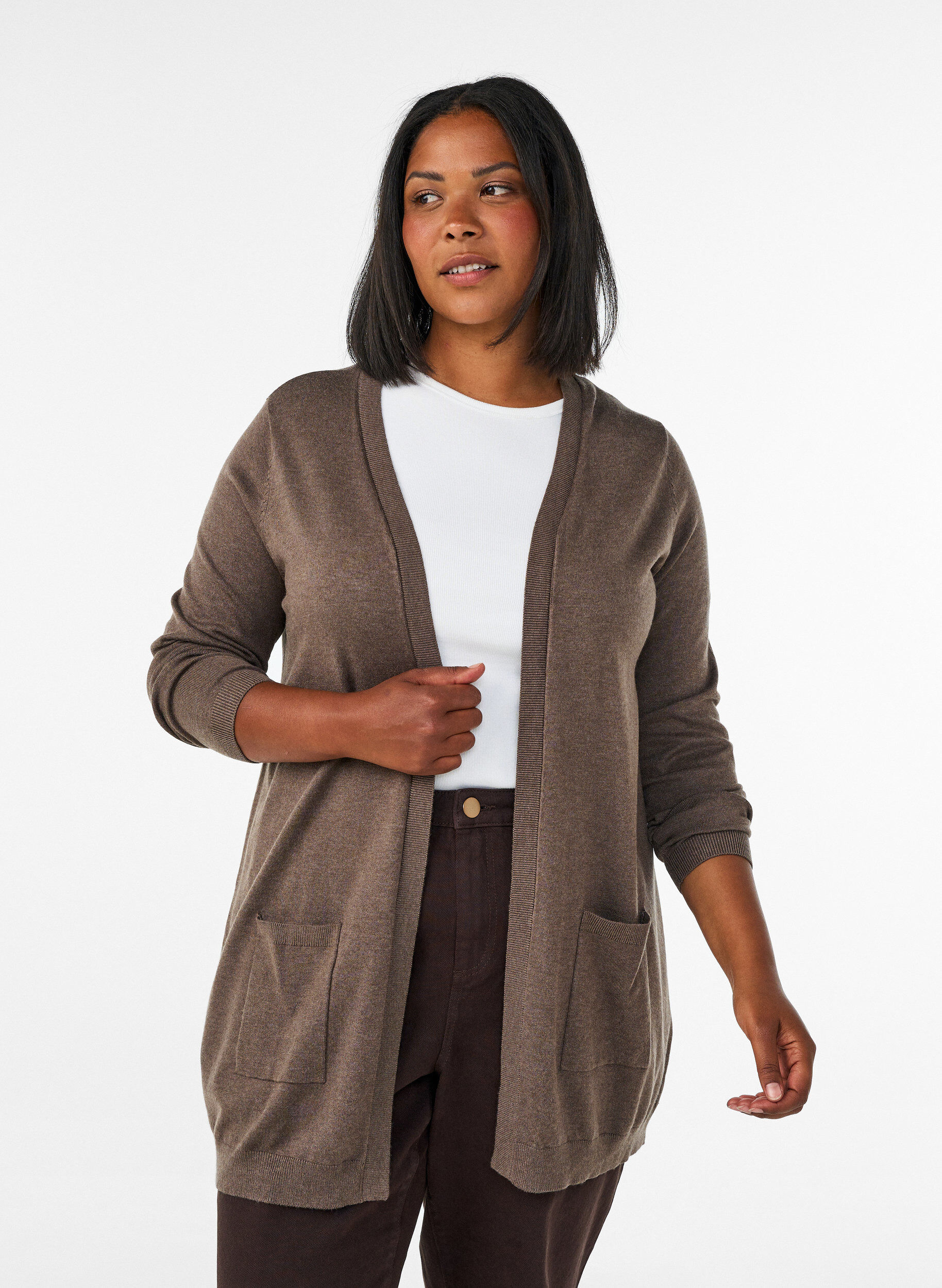 Lang gebreid vest in viscosemix, Bruin, Model