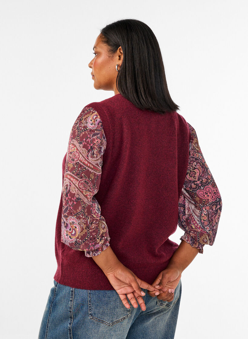 Gebreide vest met decoratieve knopen, Donker Bordeaux, Model image number 2