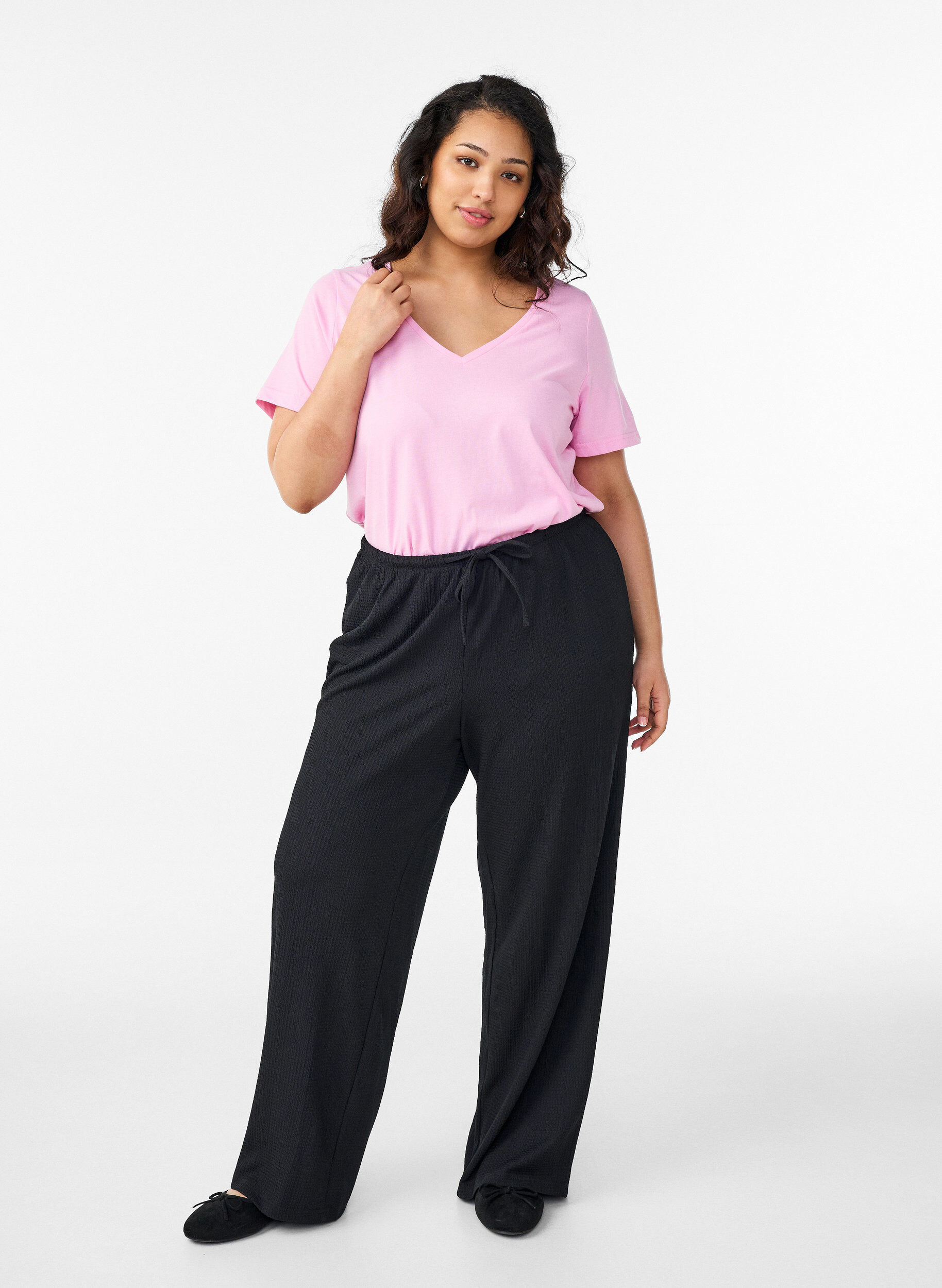 ZizziT-shirt met V-hals, Roze, Model image number 1