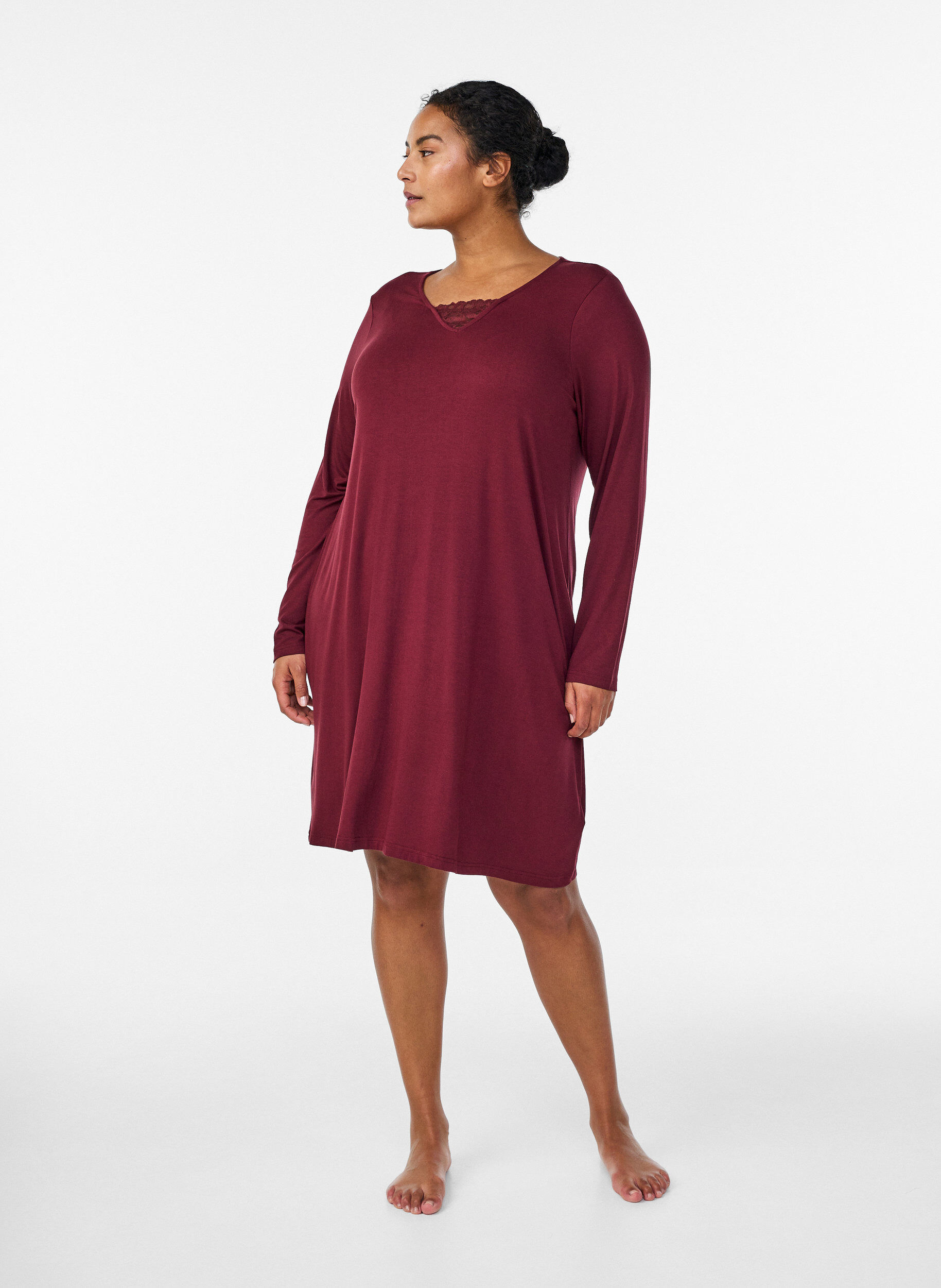 ZizziLange mouwen nachtjapon met kanten inzet en V-hals, Rood, Model image number 1