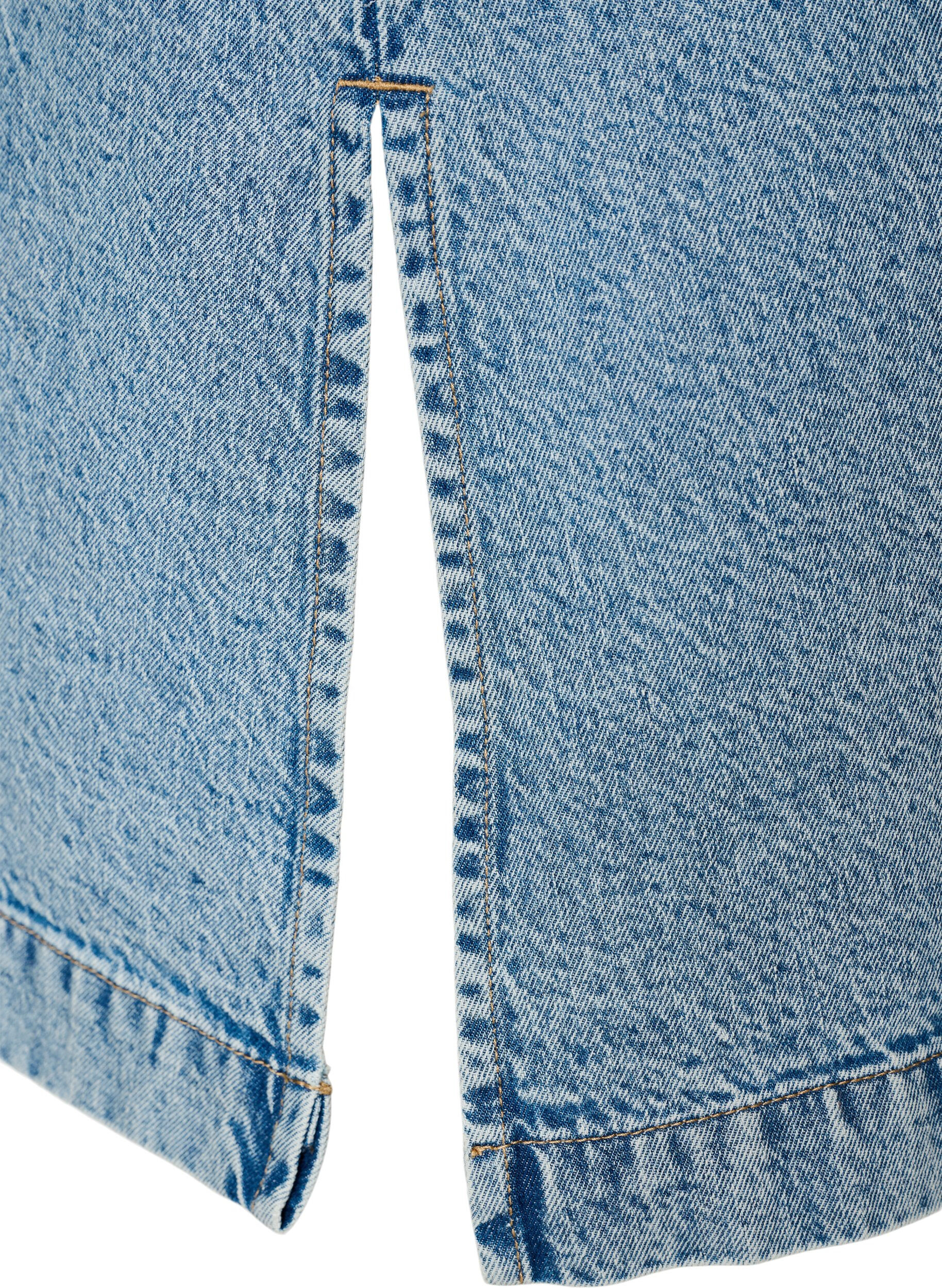 Zizzi Robe en jean sans manches avec fermeture boutonn&eacute;e et fentes, Bleu Clair, Packshot image number 4
