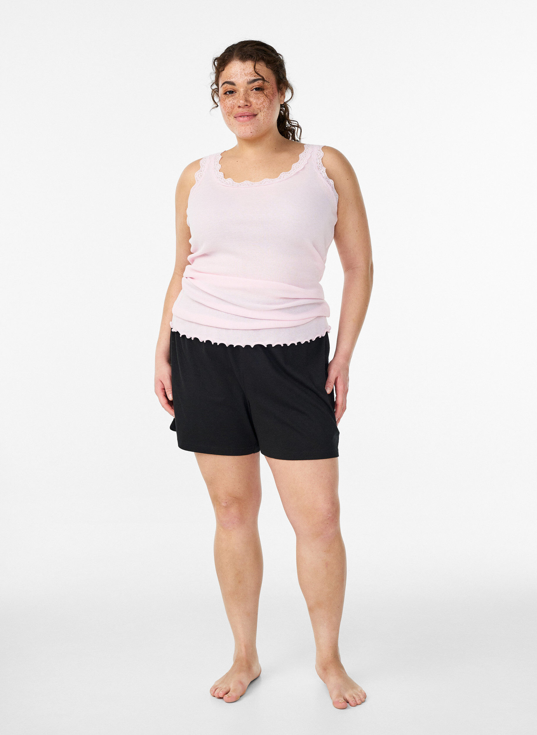 Zizzi Haut avec bordure en dentelle, Rose, Model image number 1