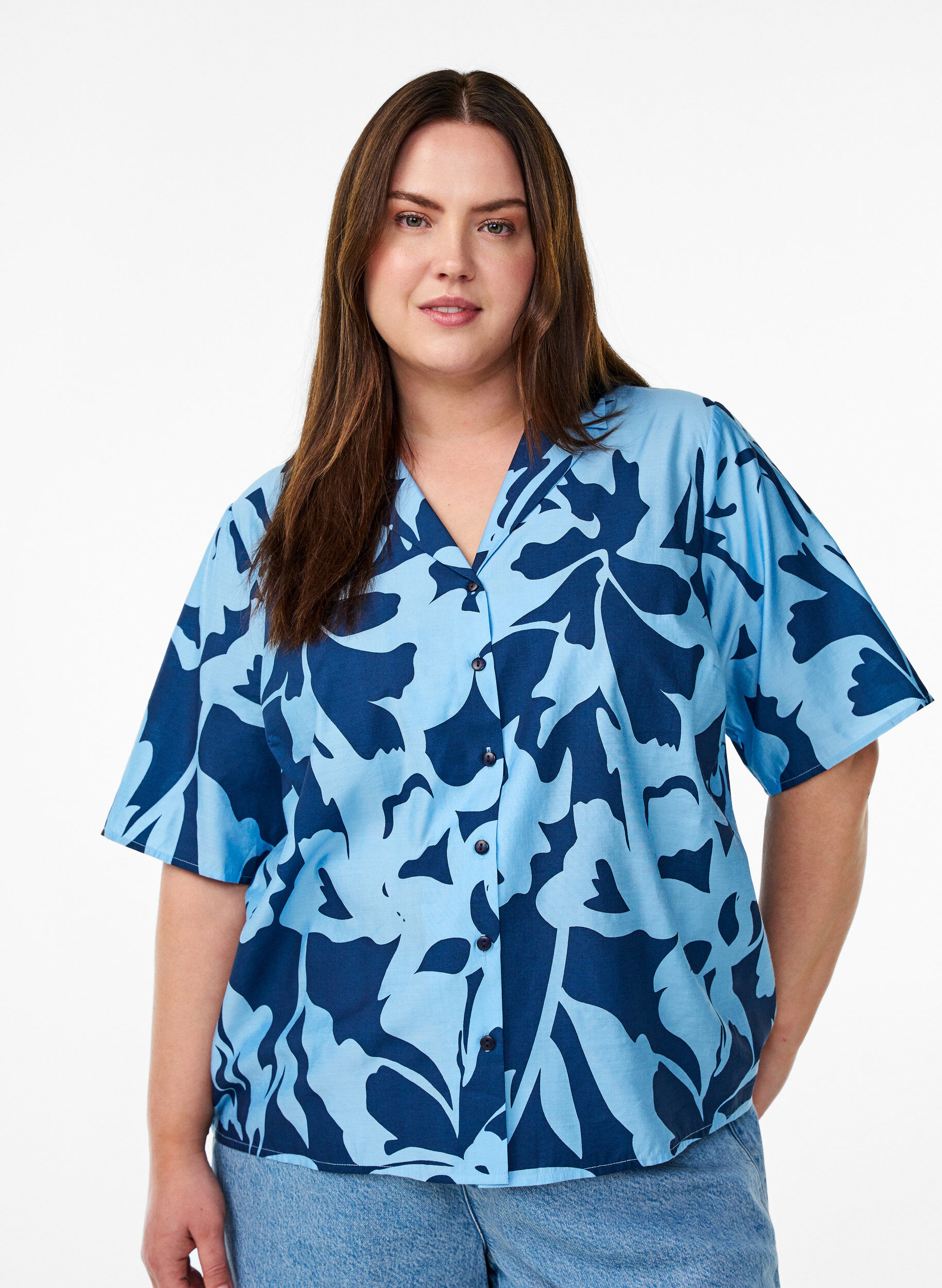 Shirt blouse met print en V-hals, Blauw, Model
