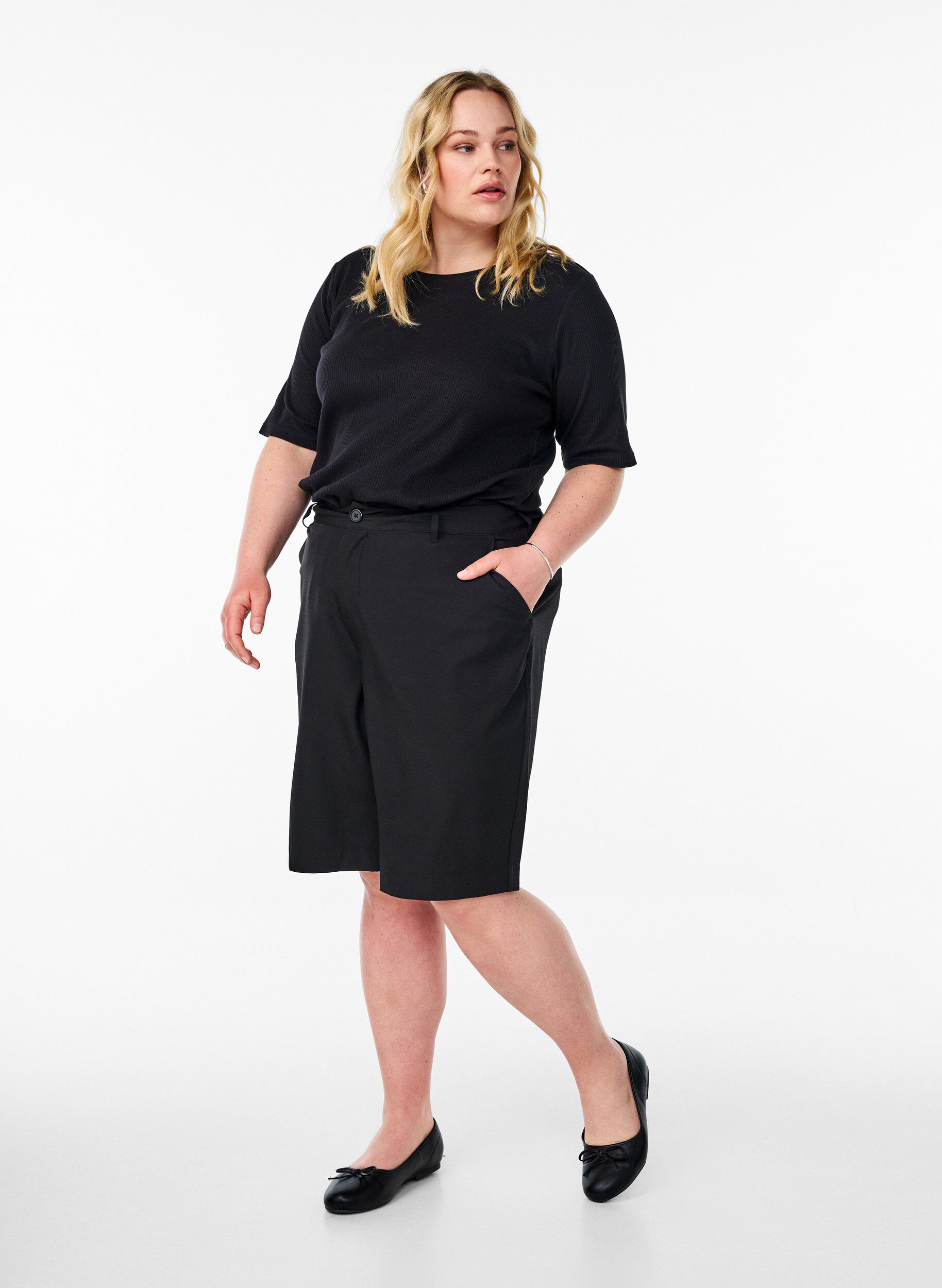ZizziGeribde jersey blouse met korte mouwen, Zwart, Model image number 1