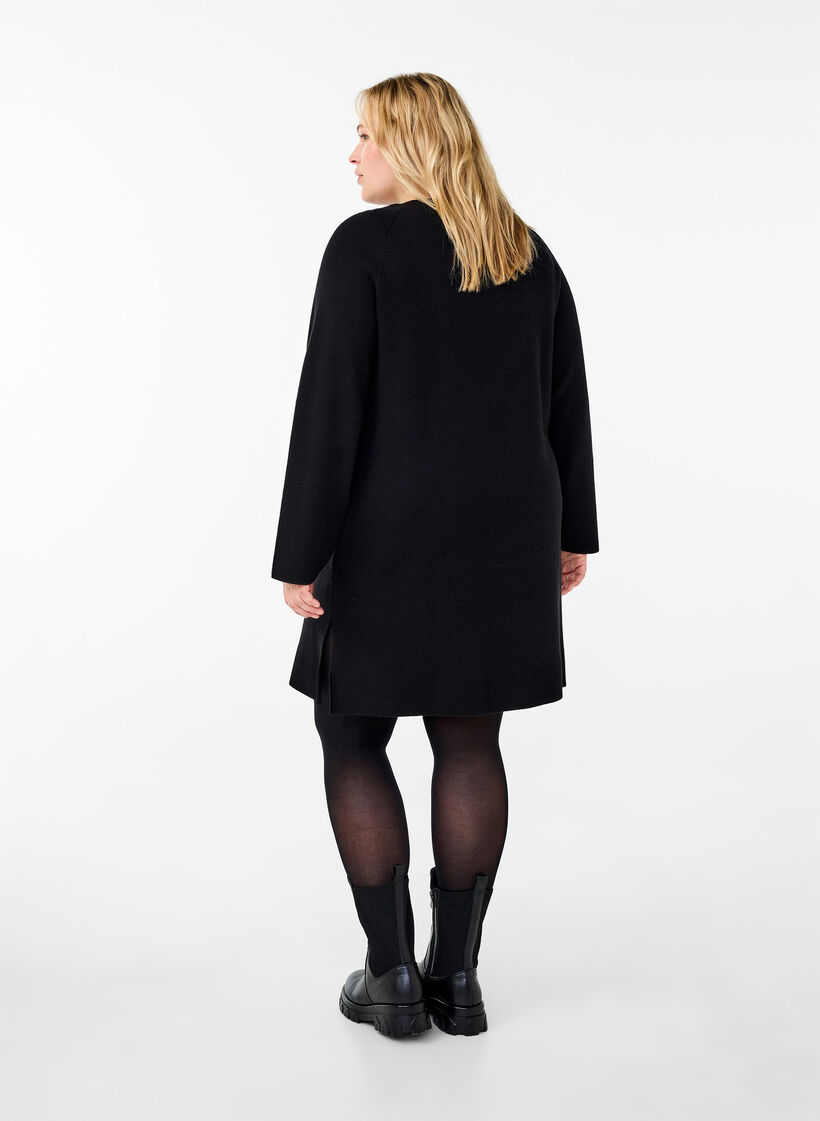 Robe en maille avec col rond &agrave; fente, Noir, Model image number 2