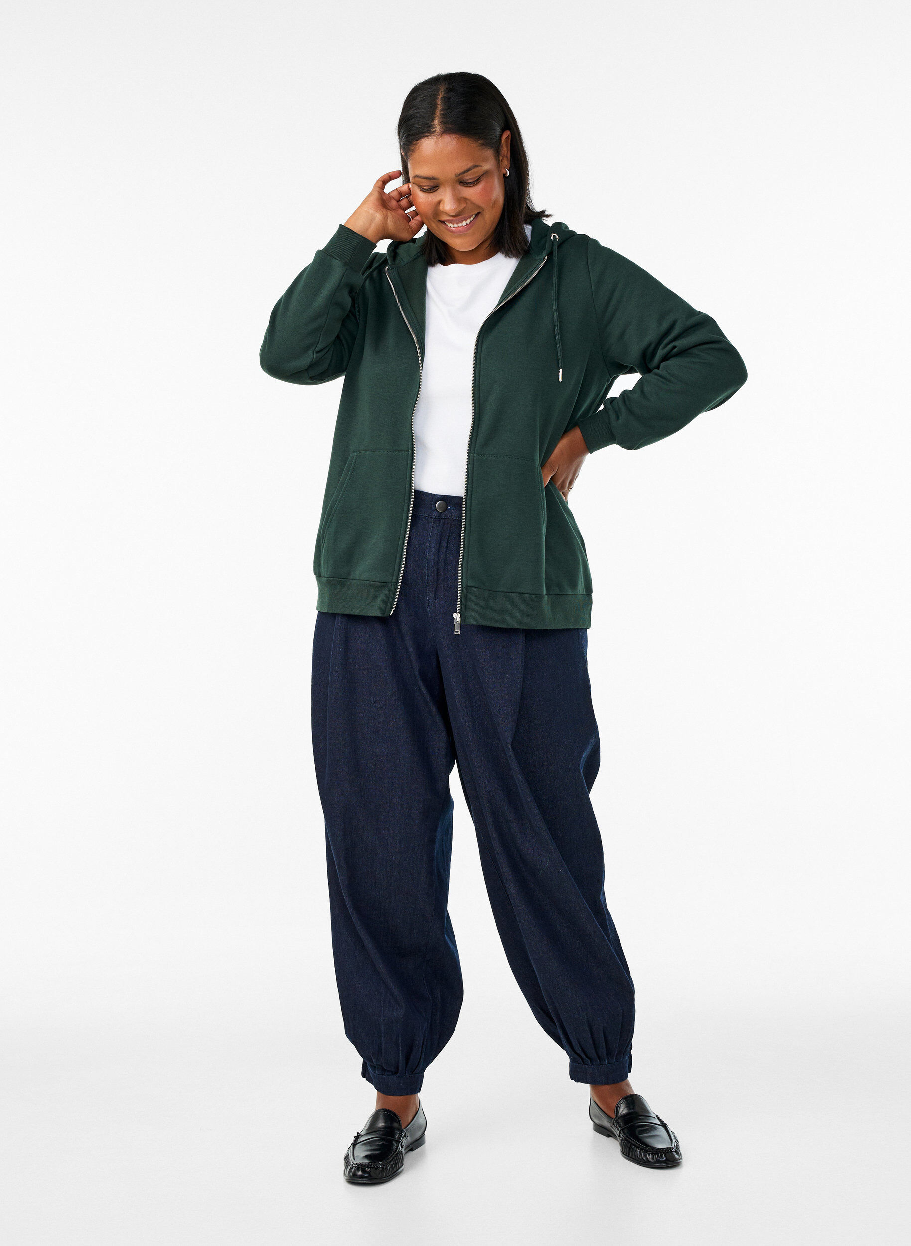 ZizziSweatshirt met capuchon, ritssluiting en zakken, Groen, Model image number 1