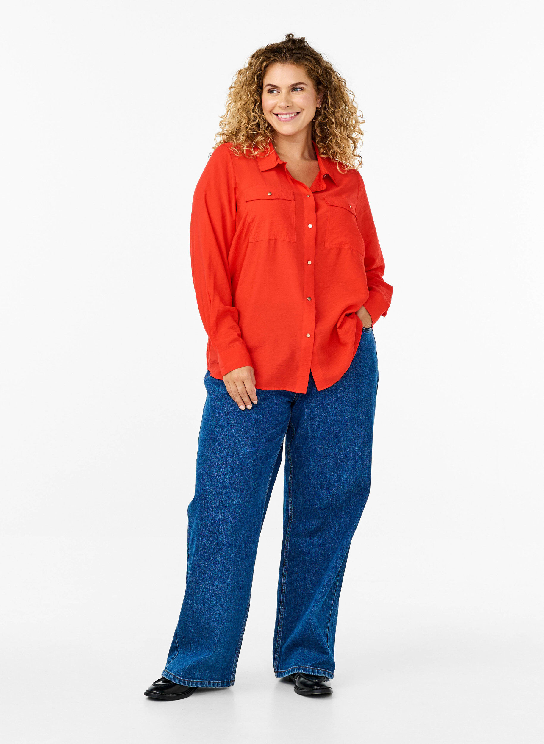 ZizziOverhemd met kraag en borstzakken, Rood, Model image number 1