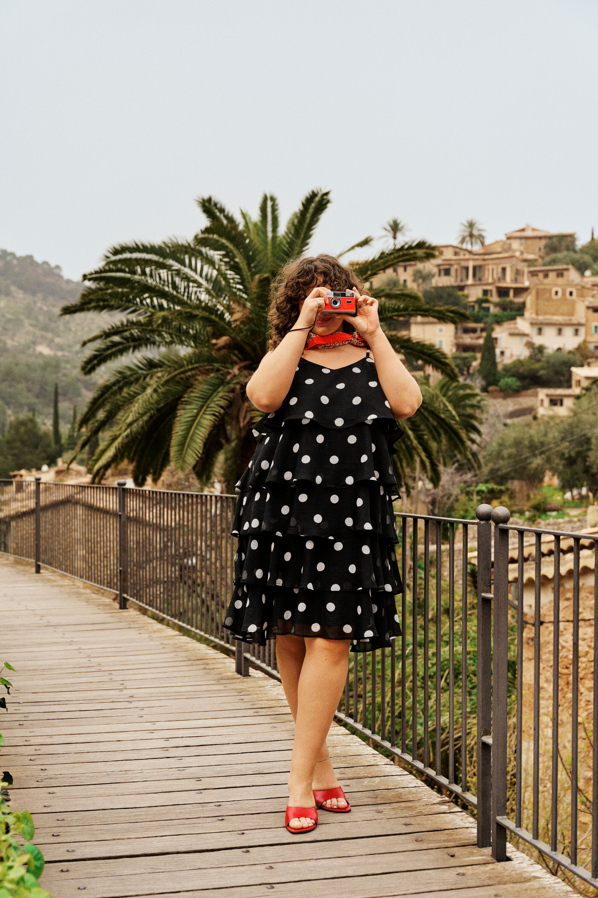 Elegantie met stippen en een stoer randje, , Model