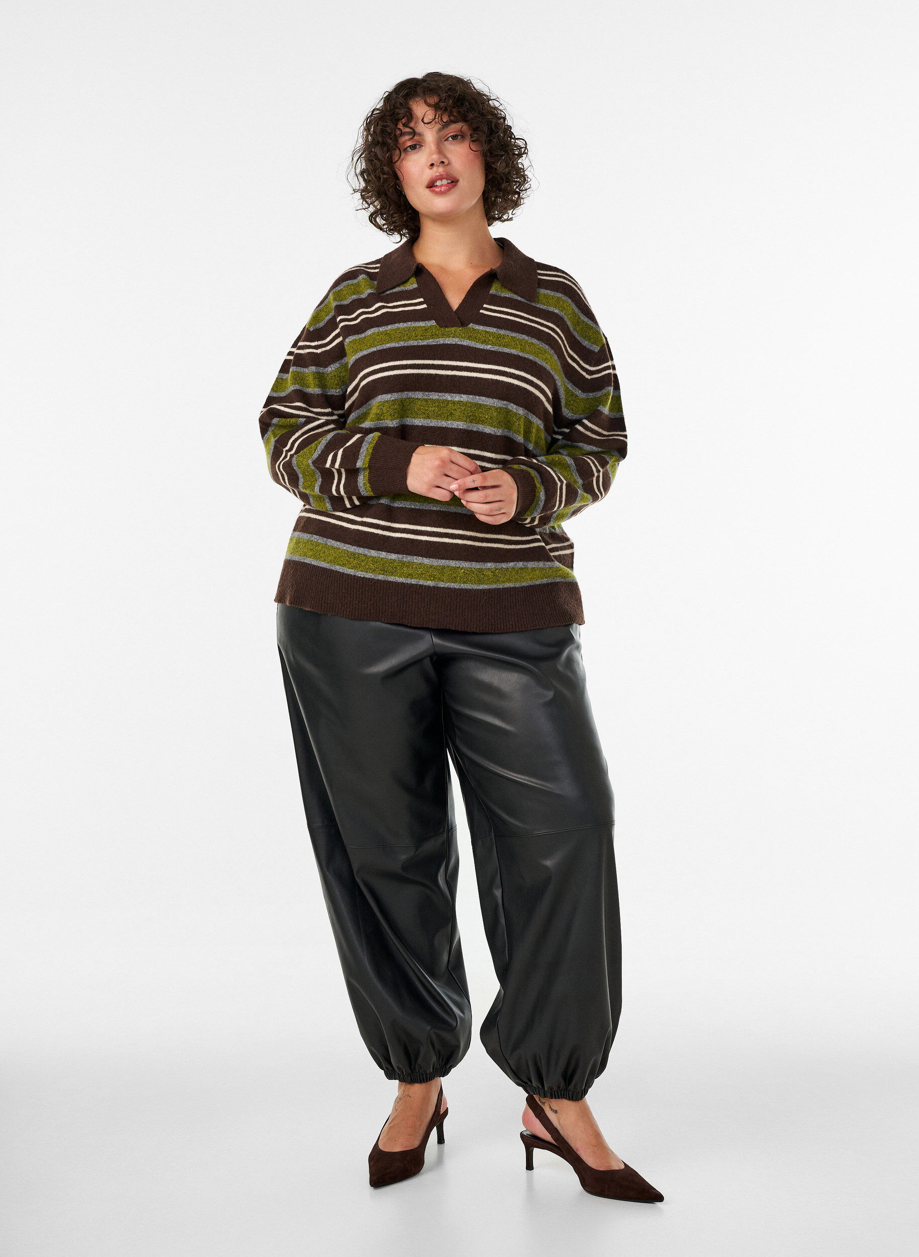 Ballonbroek in imitatieleer, Zwart, Model