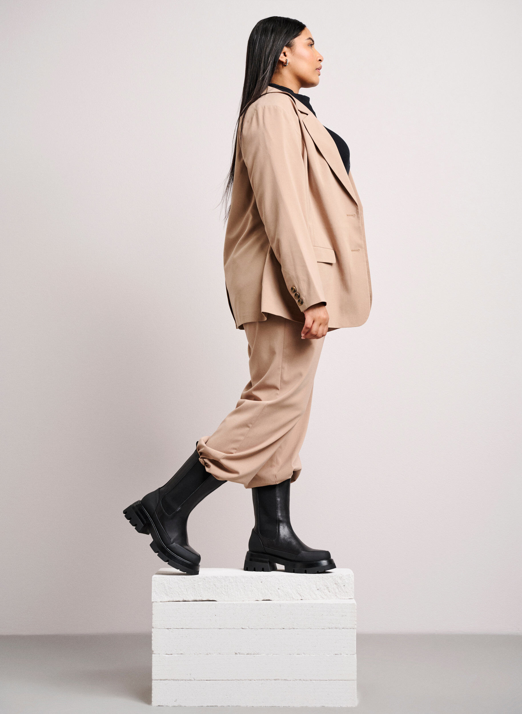 ZizziLeren laarzen met wijde schacht en dikke zool, Black, Image image number 0