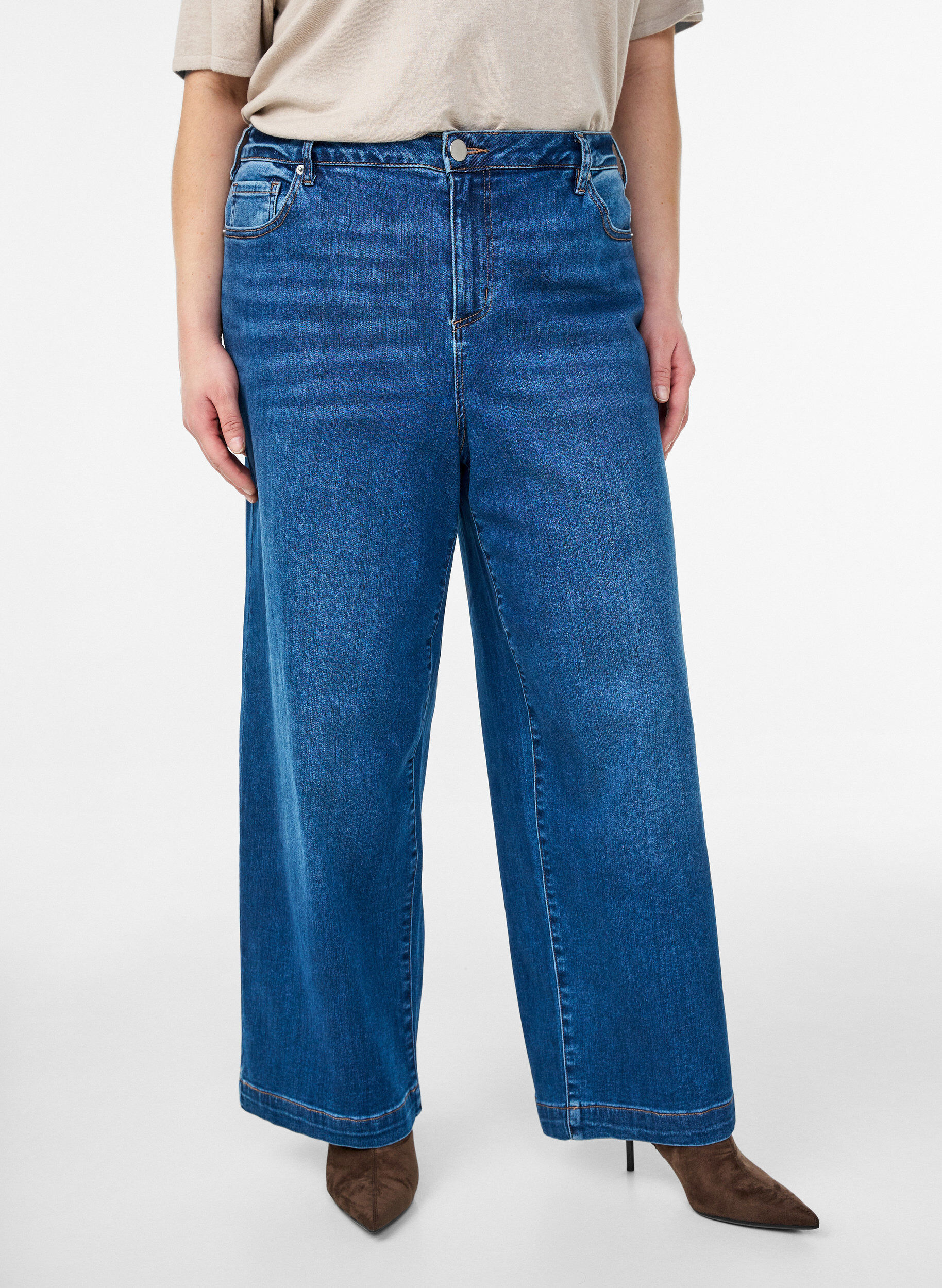 ZizziKiana jeans met een straight-fit en hoge taille, Blauw, Model image number 2
