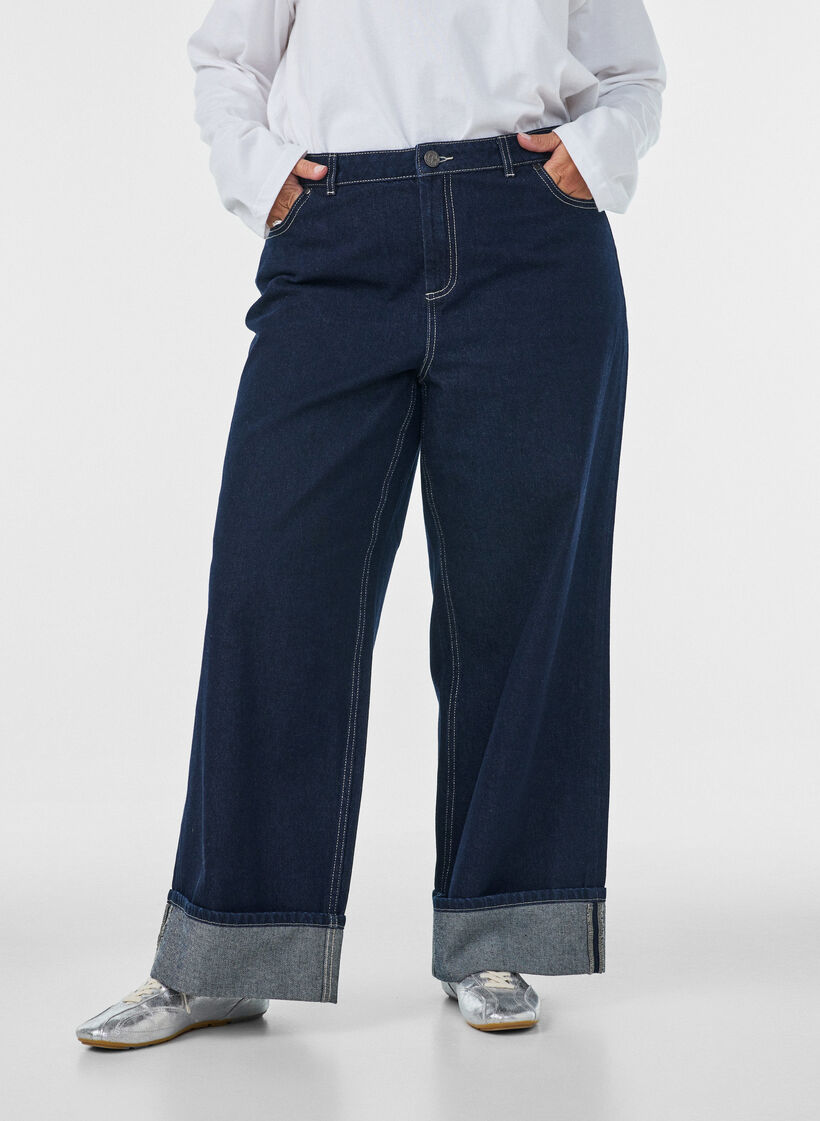 Wide fit jeans met brede omslag en contraststiksels, Blauw, Model image number 2