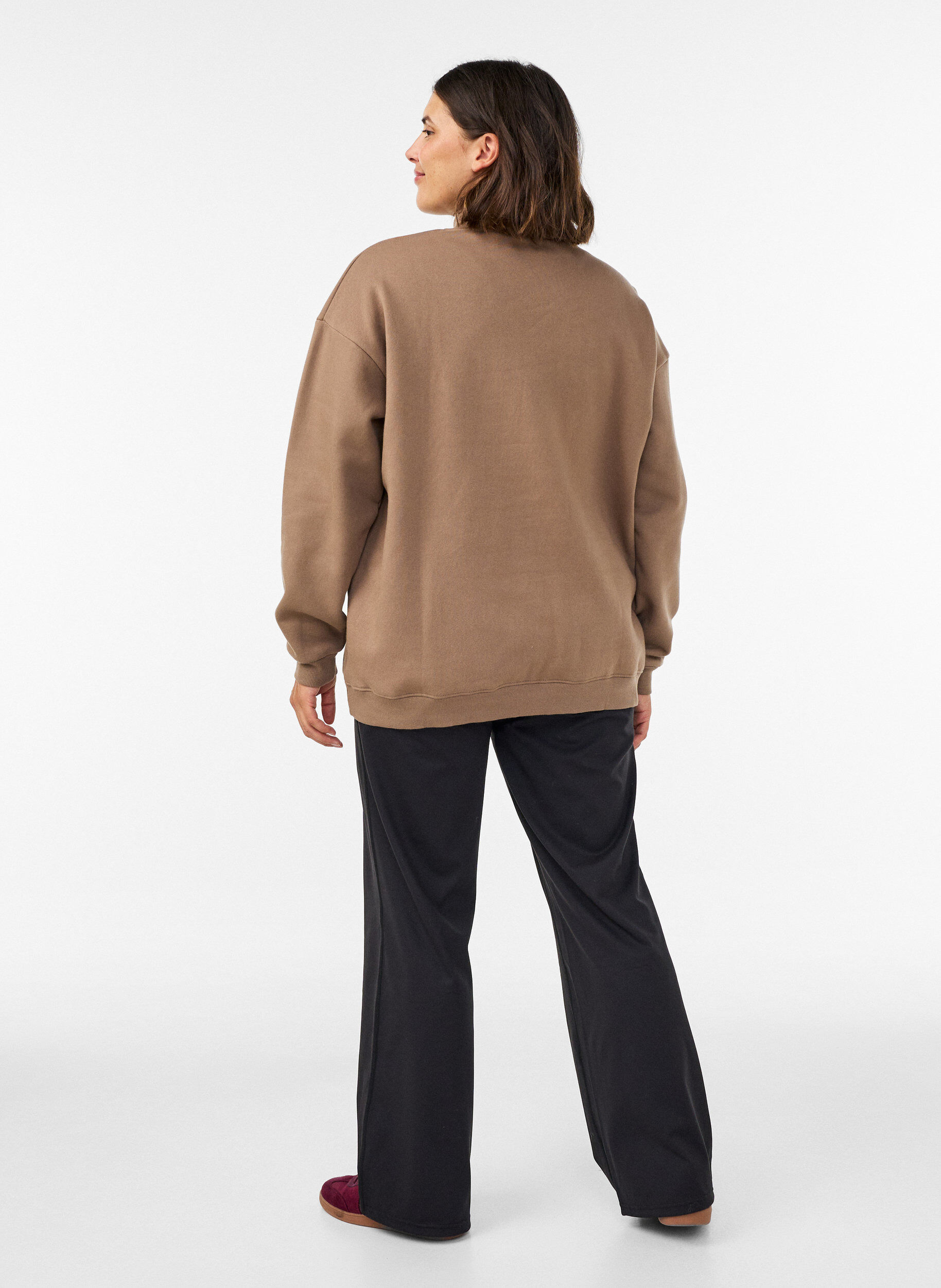 ZizziSweatshirt met hoge hals en sportief motief op de voorkant, Bruin, Model image number 2