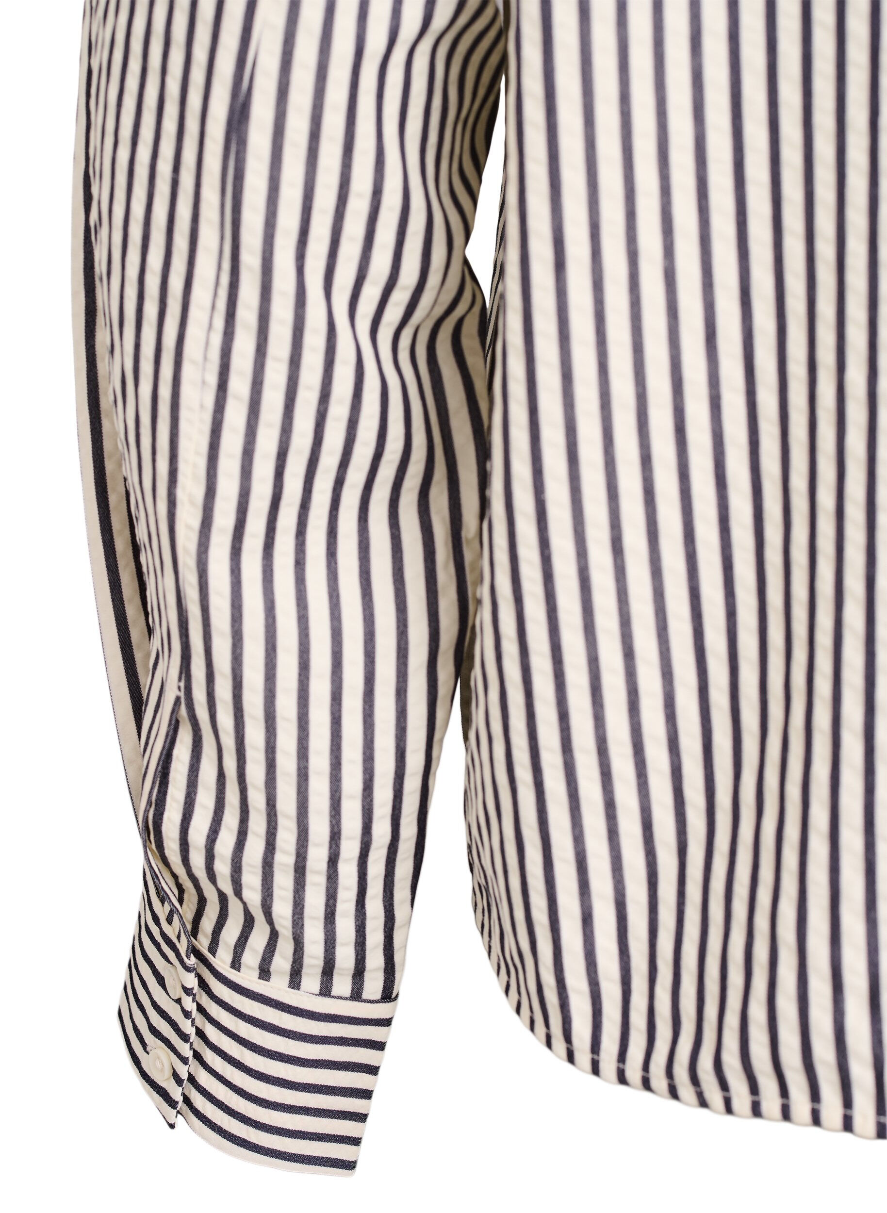 ZizziGestreept shirt met knoopdetail op de achterkant, Zwart, Packshot image number 4